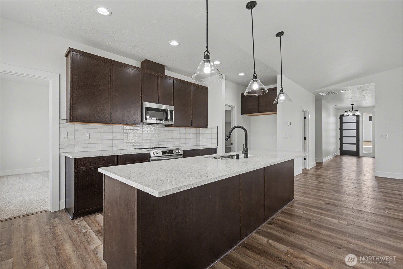 739 N Muscovy Street , Moses Lake, WA 98837