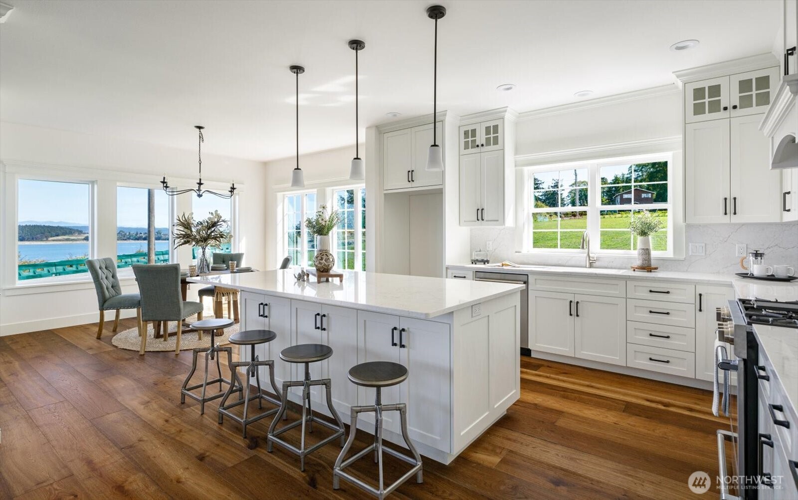 1649 Scenic Heights Road , Oak Harbor, WA 98277