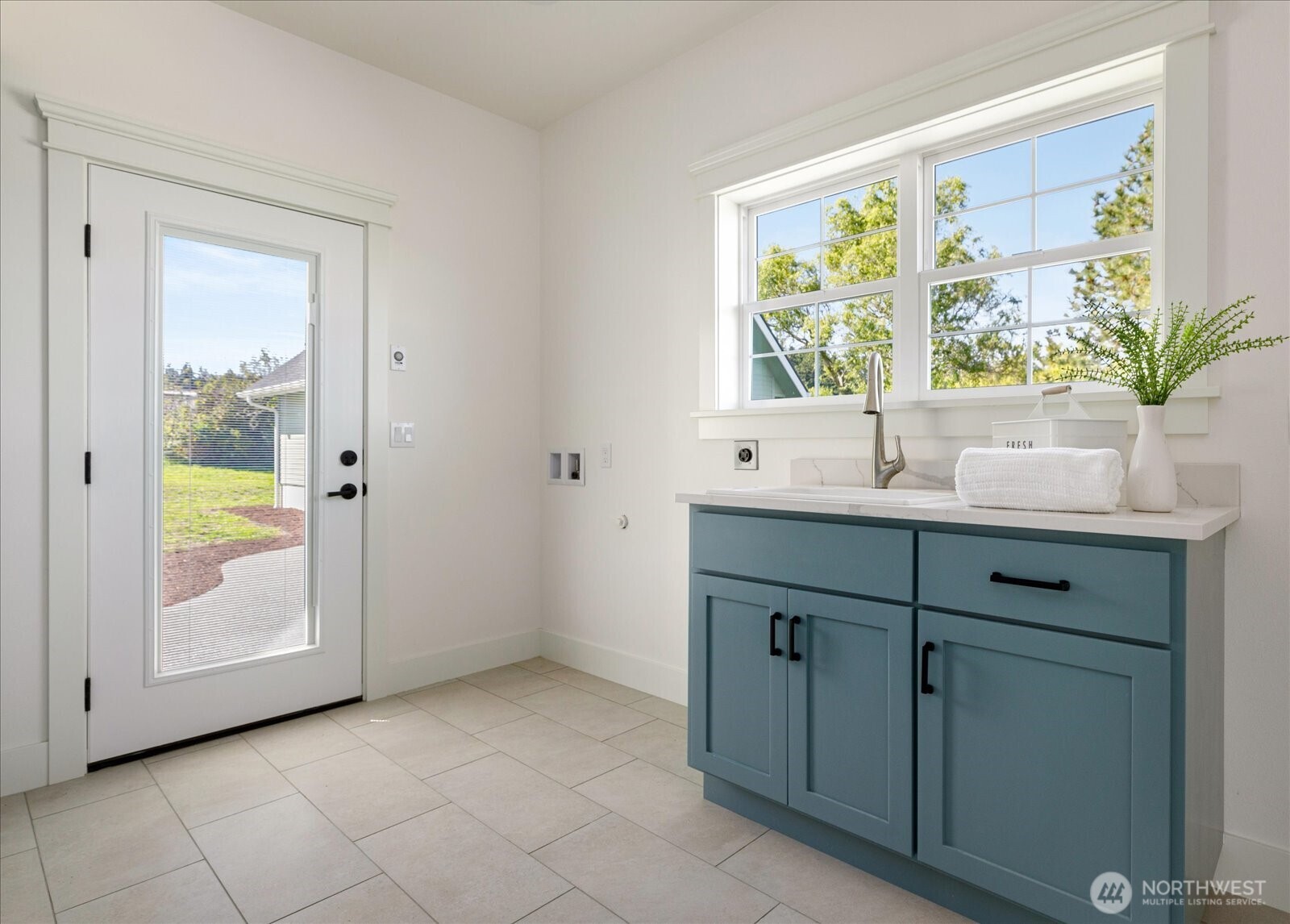 1649 Scenic Heights Road , Oak Harbor, WA 98277