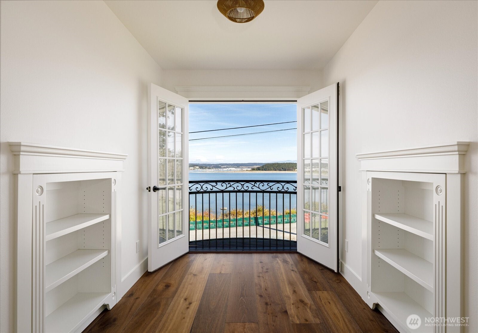 1649 Scenic Heights Road , Oak Harbor, WA 98277