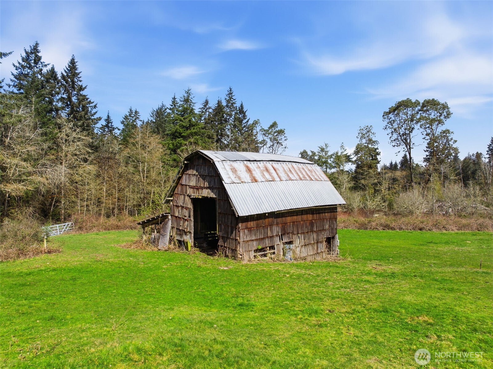 2723 Key Peninsula Highway SW, Lakebay, WA 98349