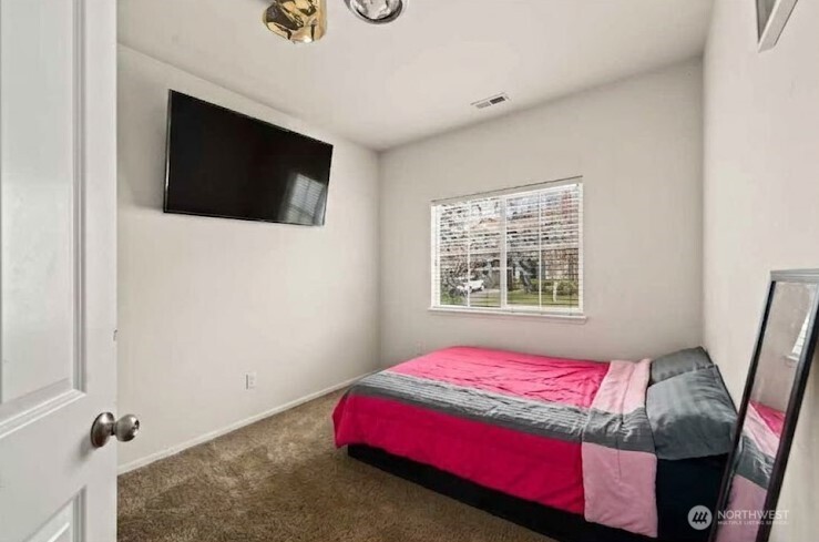 12902 81st Avenue Ct E, Puyallup, WA 98373