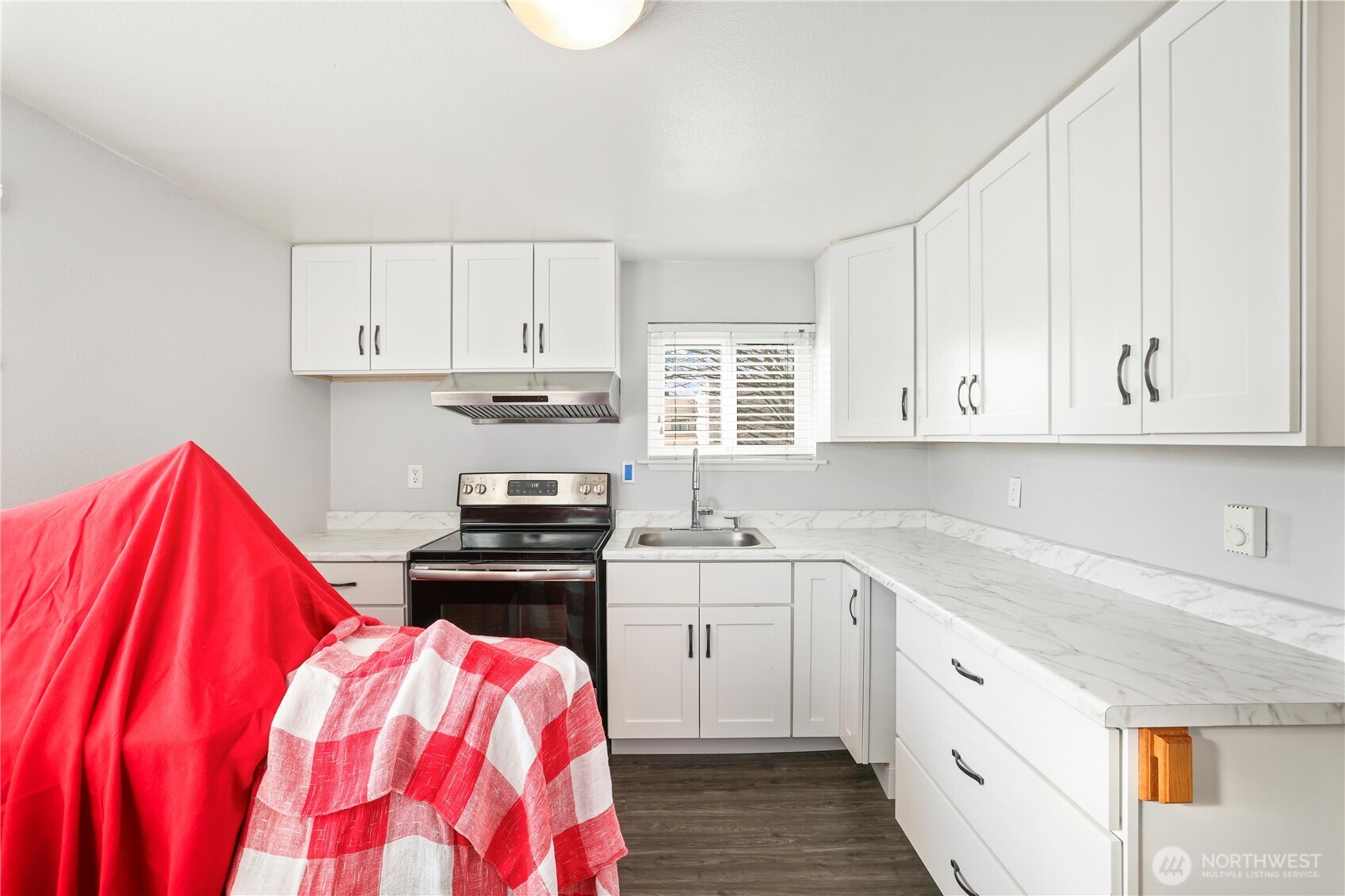 1318 S J Street , Tacoma, WA 98405