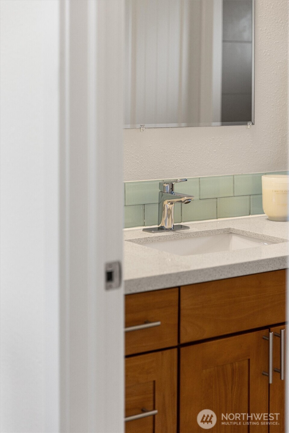 15601 125th Place NE, Woodinville, WA 98072