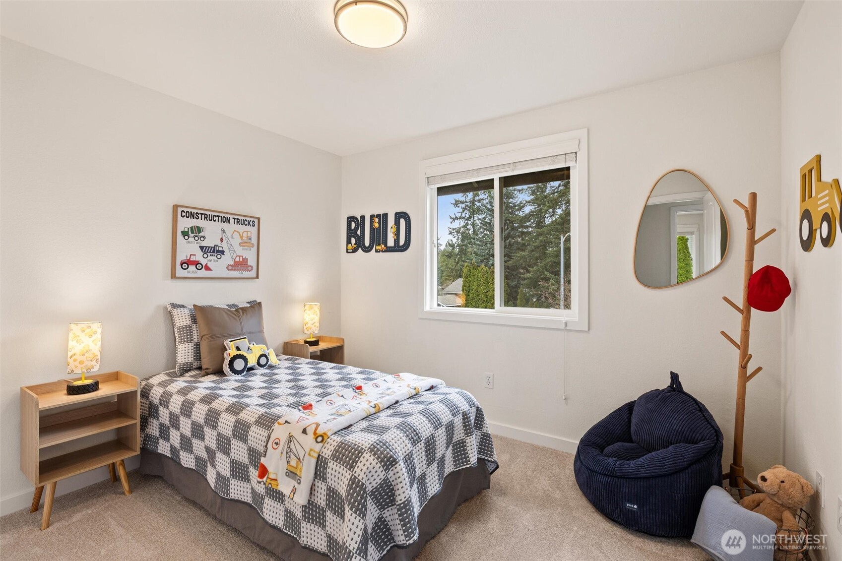 15601 125th Place NE, Woodinville, WA 98072