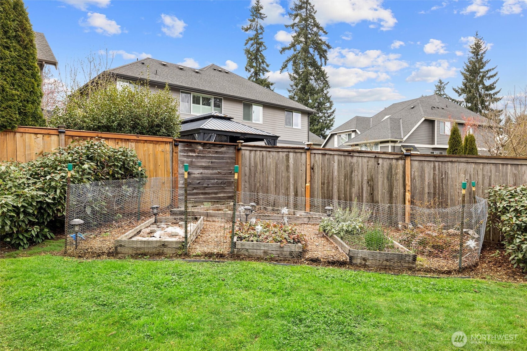 15601 125th Place NE, Woodinville, WA 98072