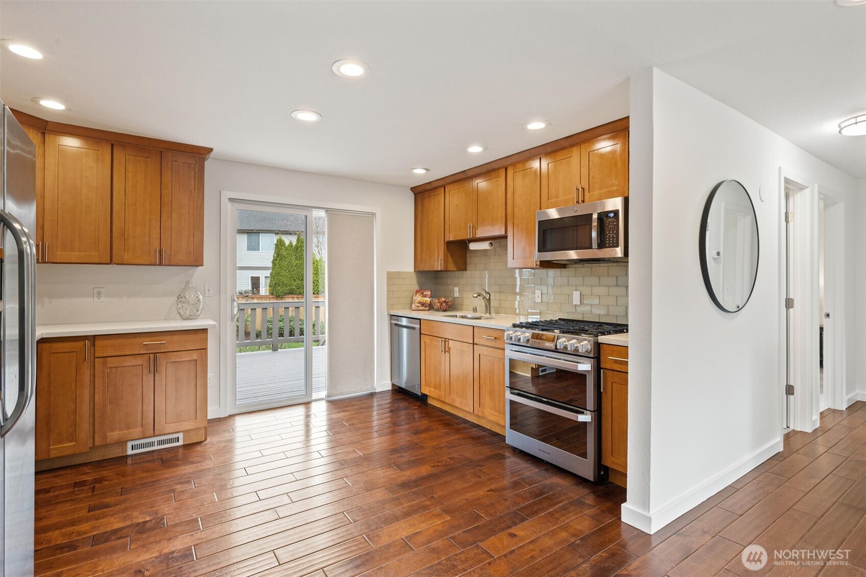 15601 125th Place NE, Woodinville, WA 98072