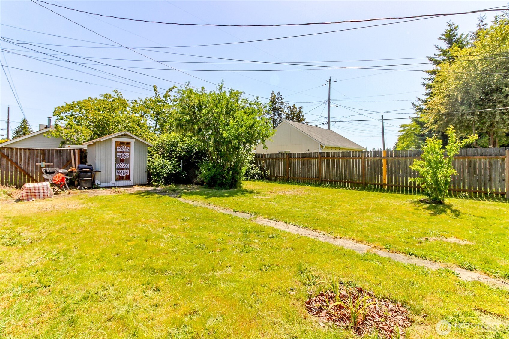 6845 S Clement Avenue , Tacoma, WA 98409