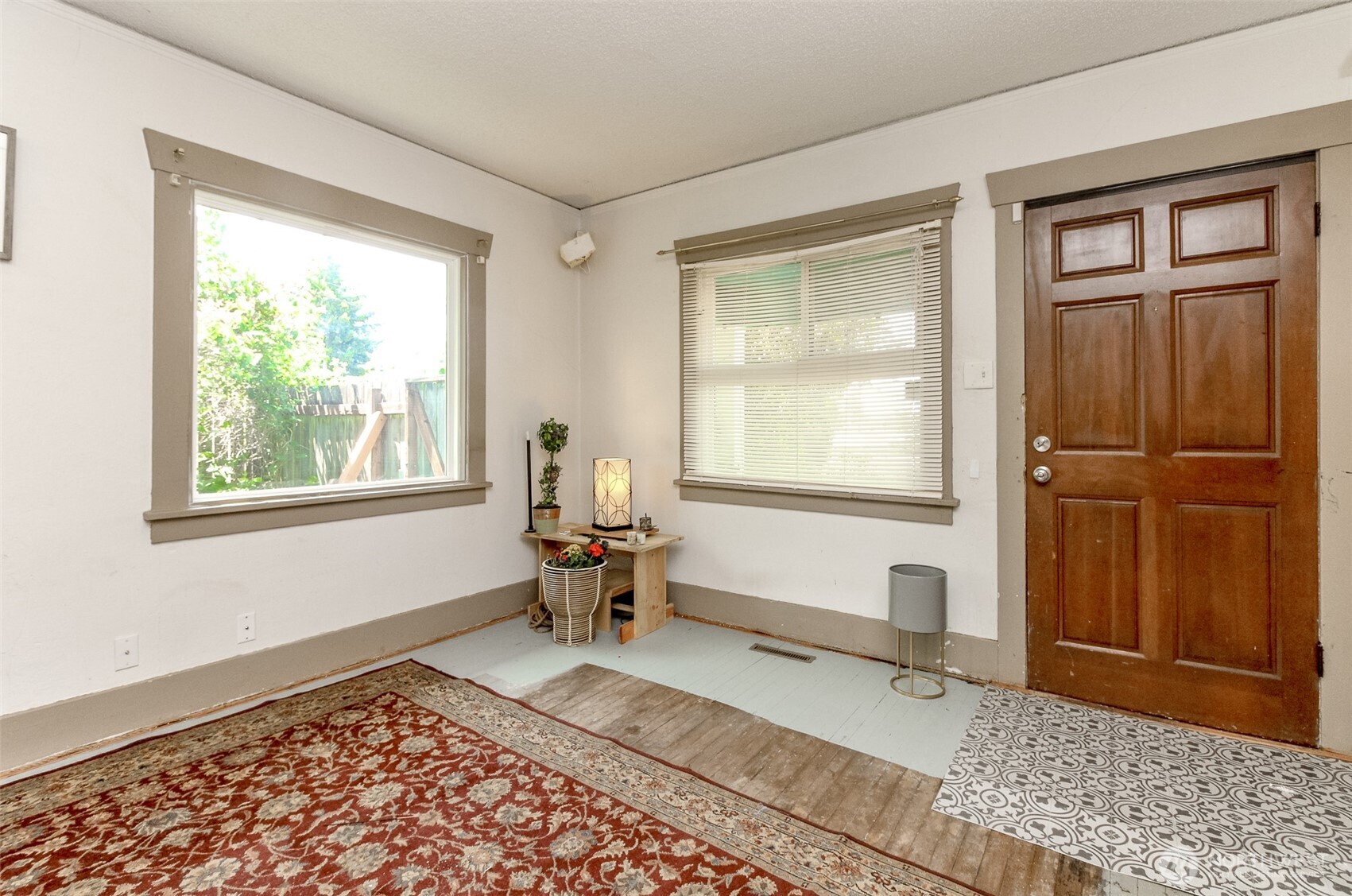 6845 S Clement Avenue , Tacoma, WA 98409