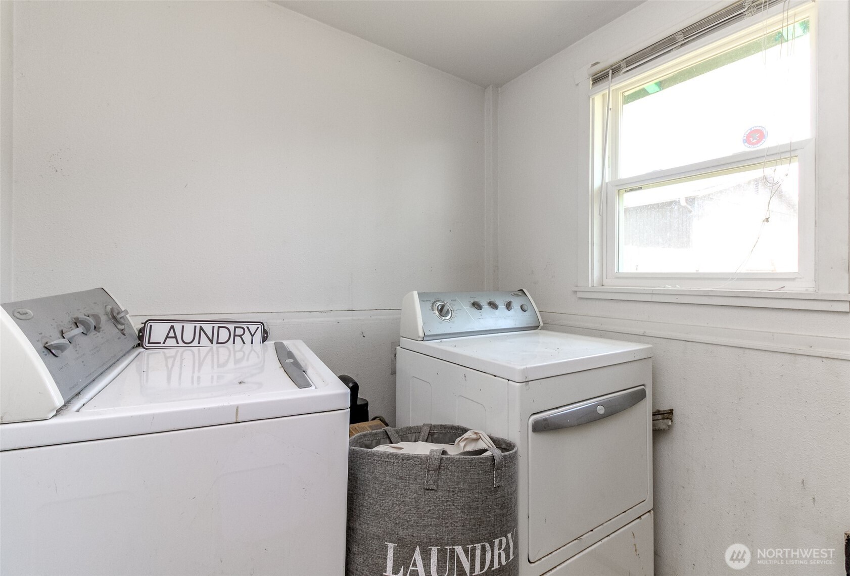 6845 S Clement Avenue , Tacoma, WA 98409