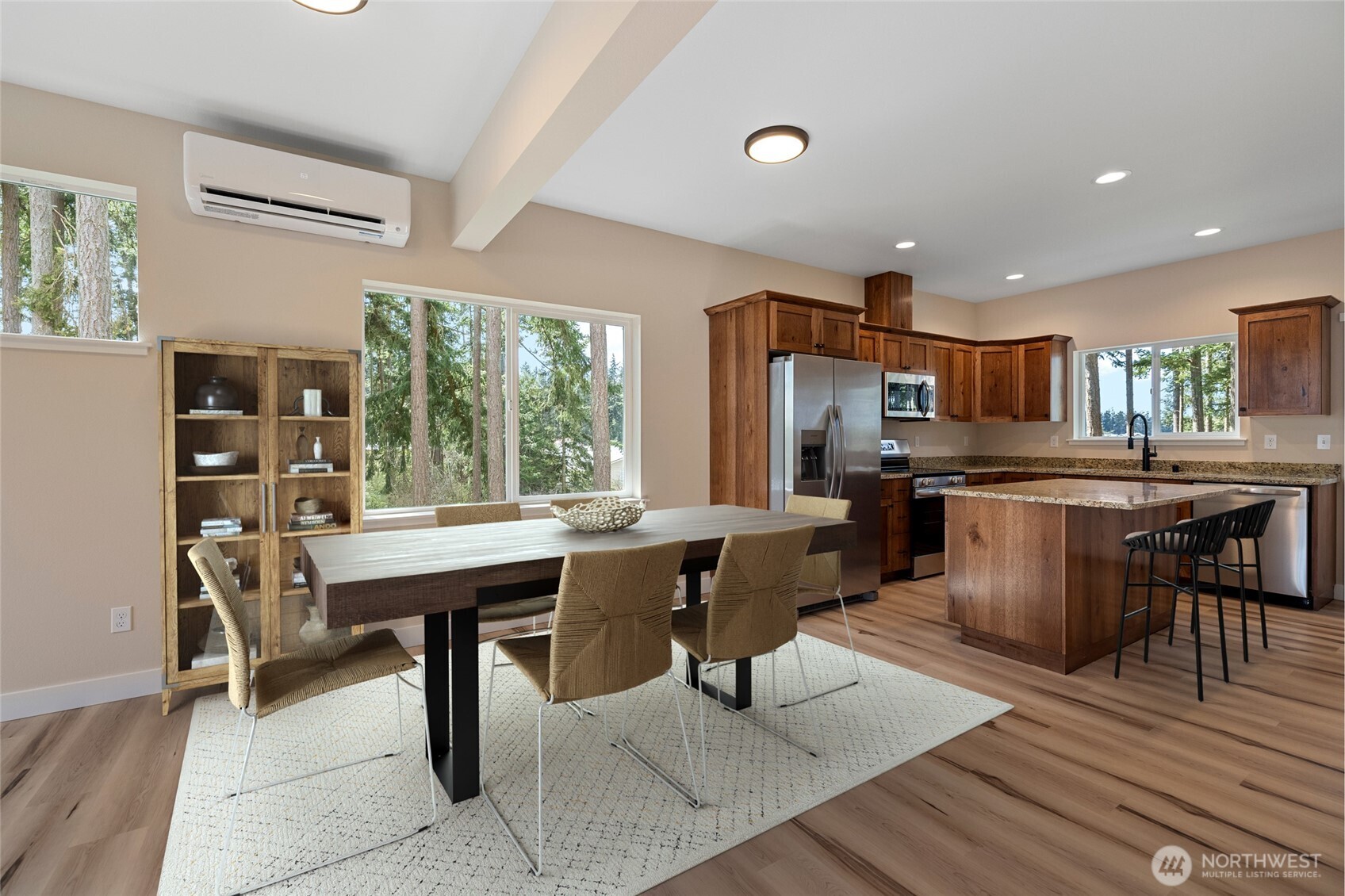 945 NW Heller Street #C2, Oak Harbor, WA 98277