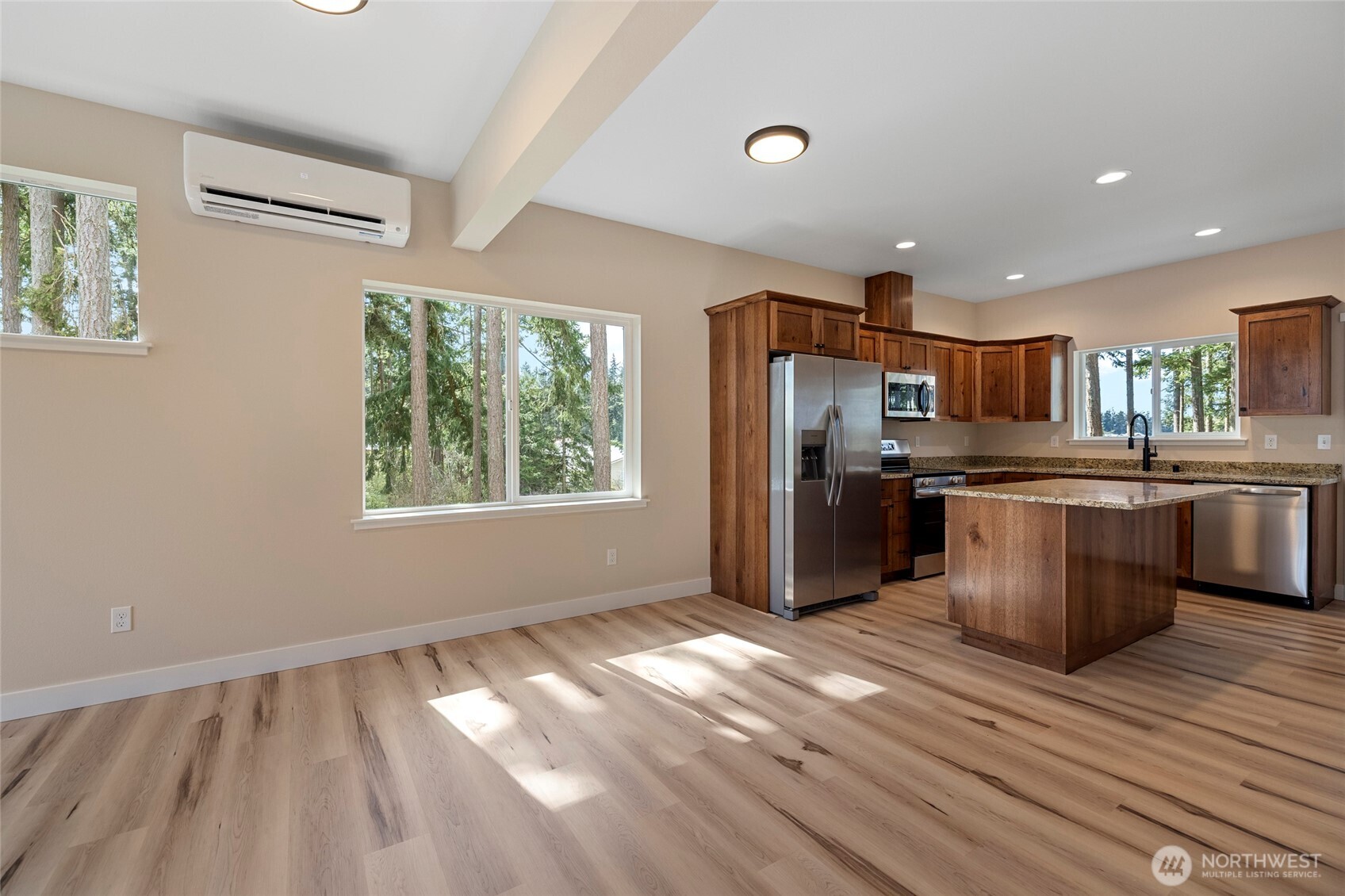 945 NW Heller Street #C1, Oak Harbor, WA 98277