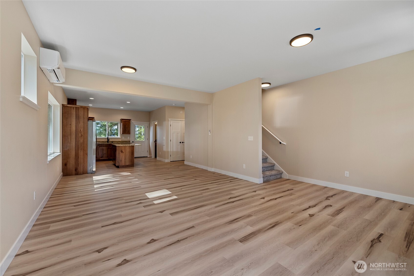 945 NW Heller Street #C1, Oak Harbor, WA 98277