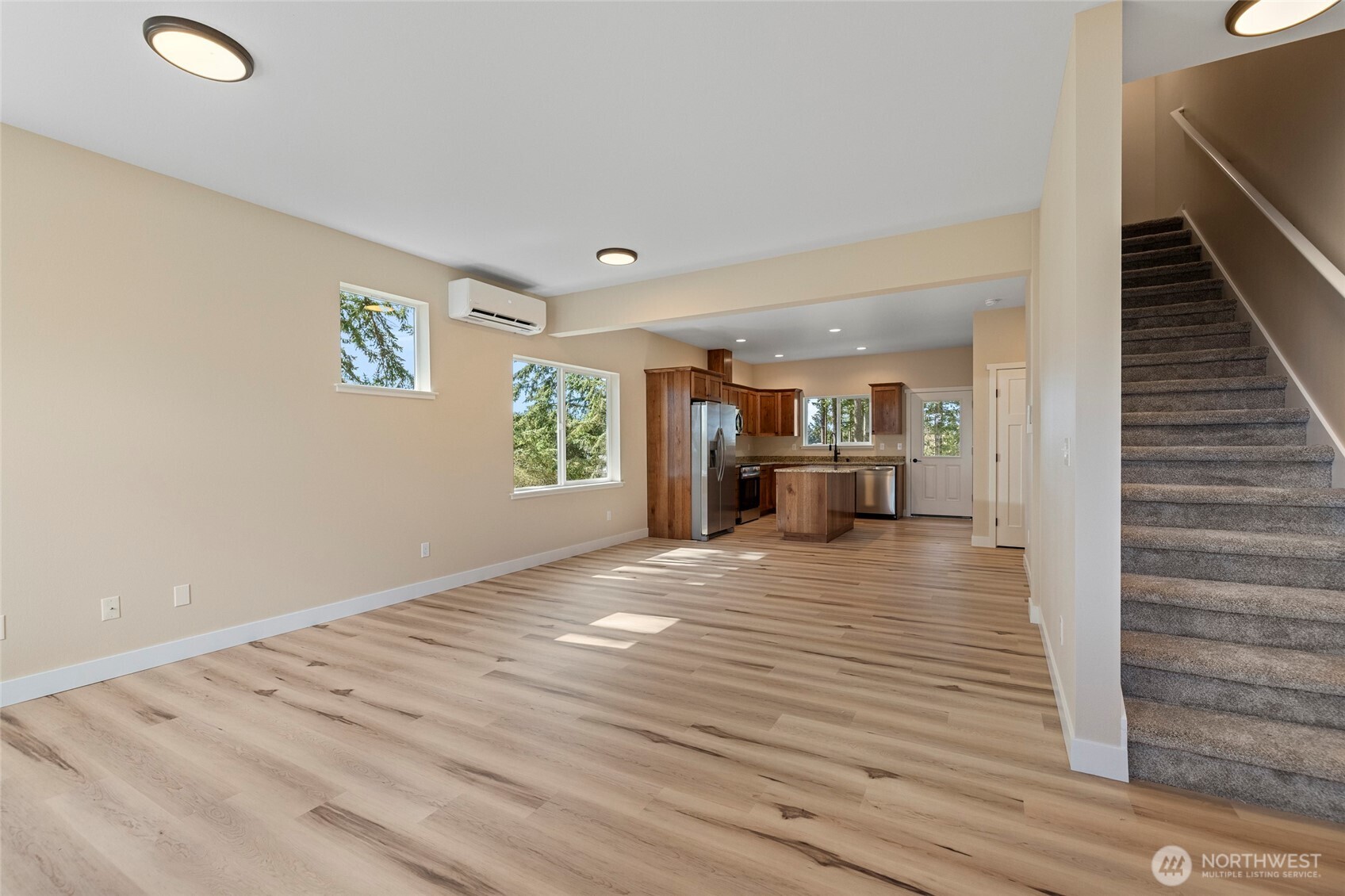 945 NW Heller Street #C1, Oak Harbor, WA 98277