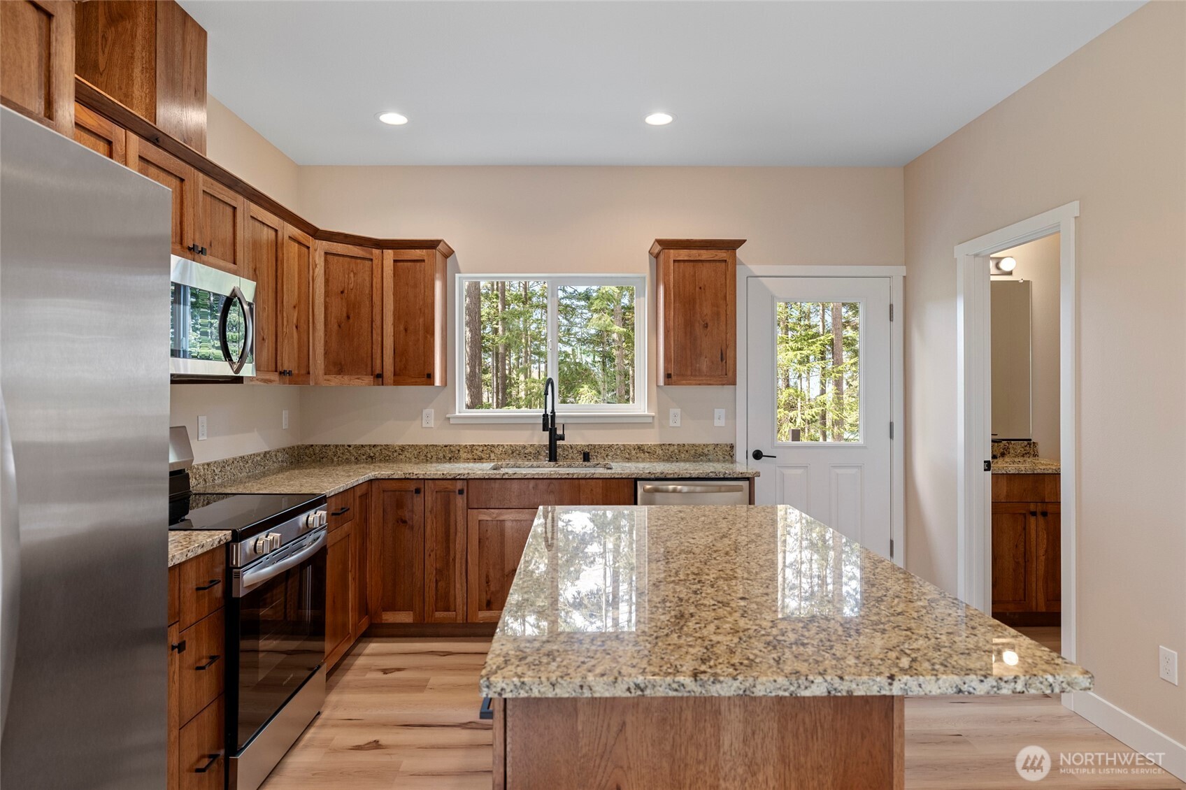 945 NW Heller Street #C1, Oak Harbor, WA 98277