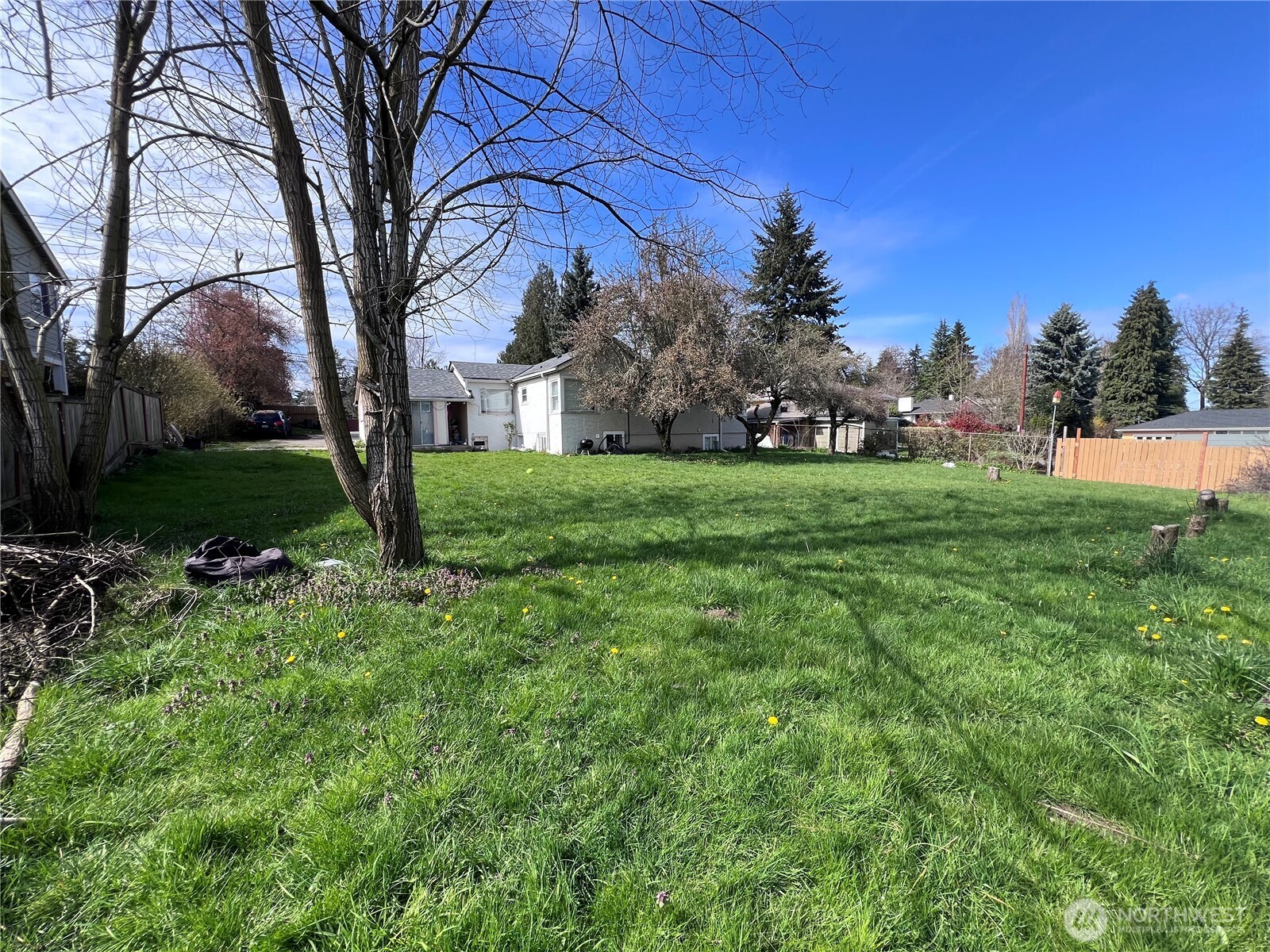 13404 Military Road S, Tukwila, WA 98168