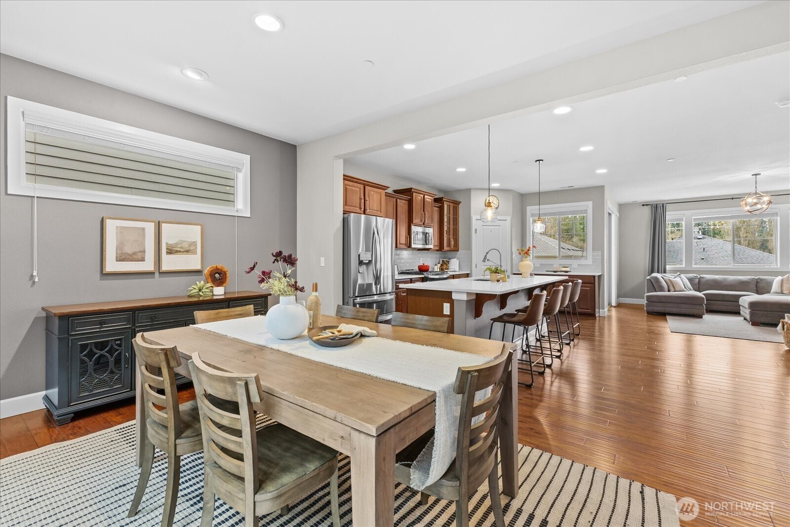 20048 94th Drive NE, Bothell, WA 98011-2348