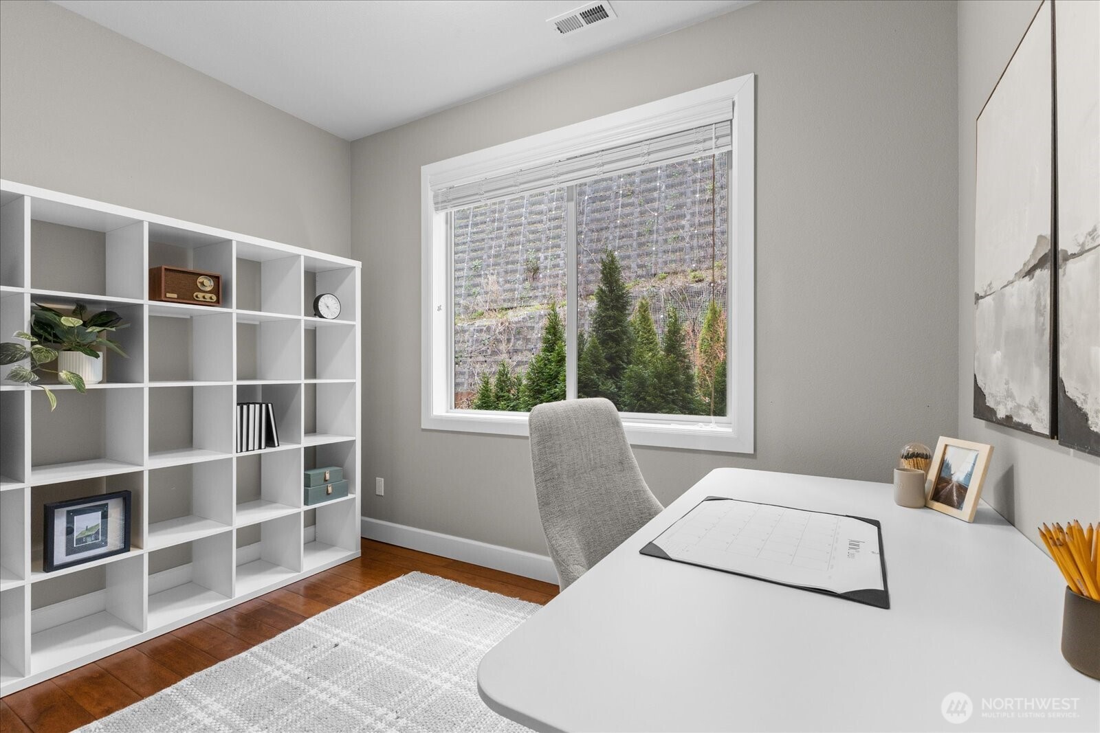 20048 94th Drive NE, Bothell, WA 98011-2348