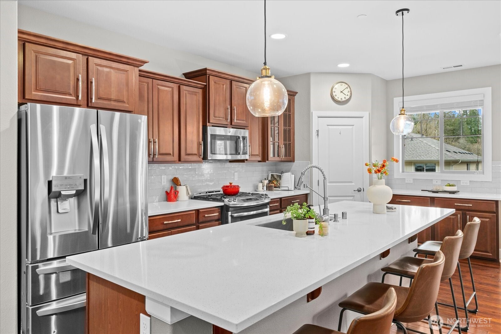 20048 94th Drive NE, Bothell, WA 98011-2348