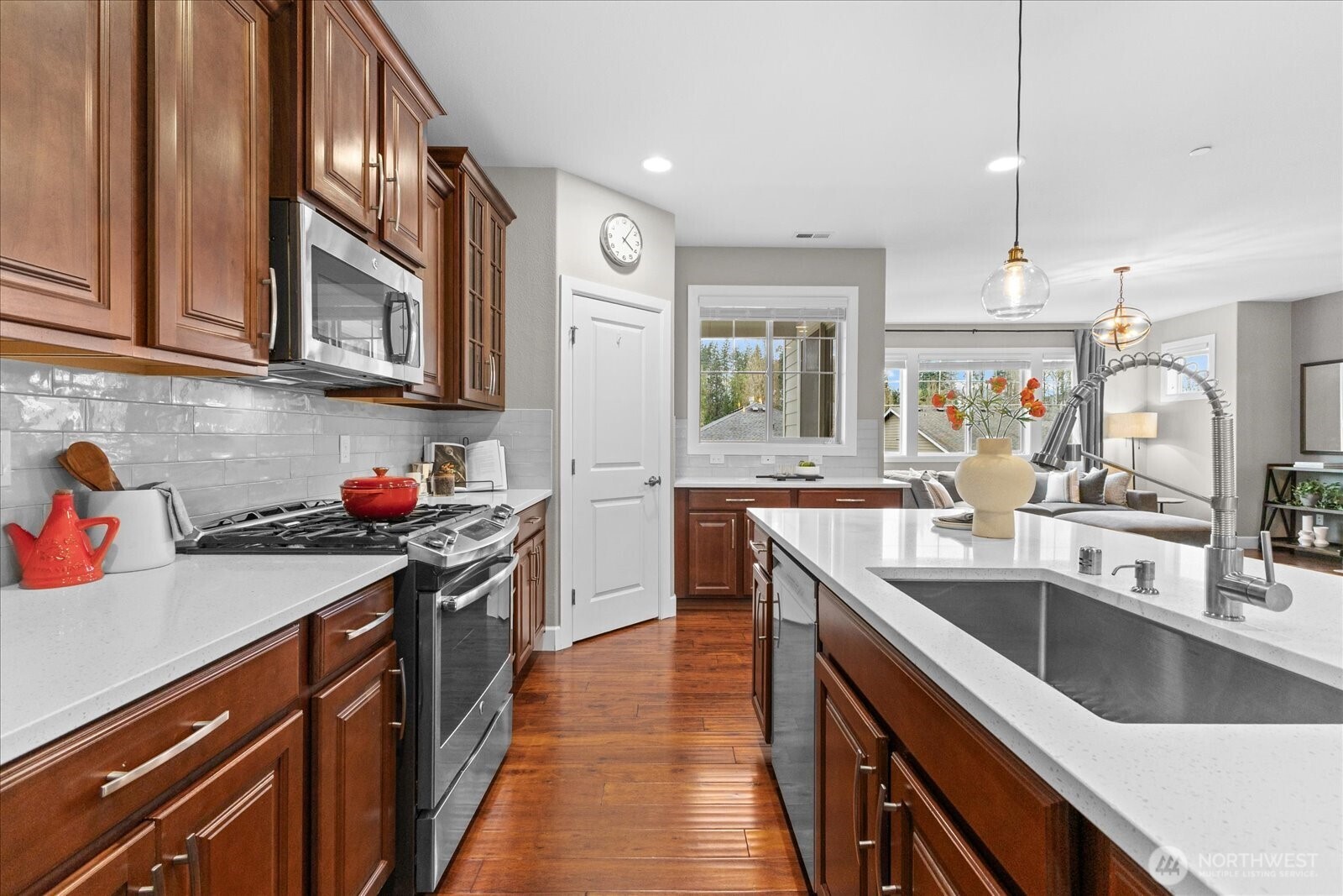 20048 94th Drive NE, Bothell, WA 98011-2348