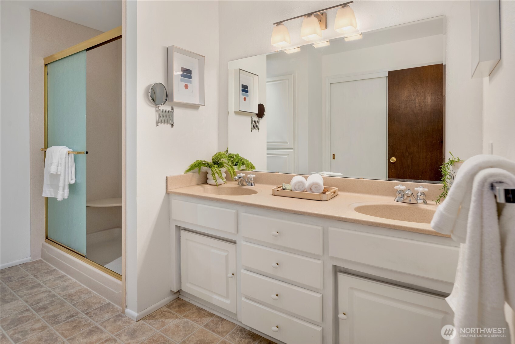 24205 138th Avenue SE, Kent, WA 98042