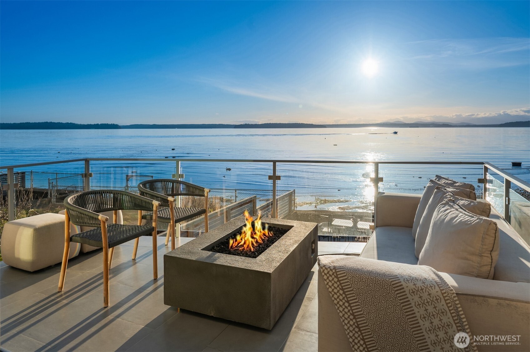 4717 Beach Drive SW, Seattle, WA 98116