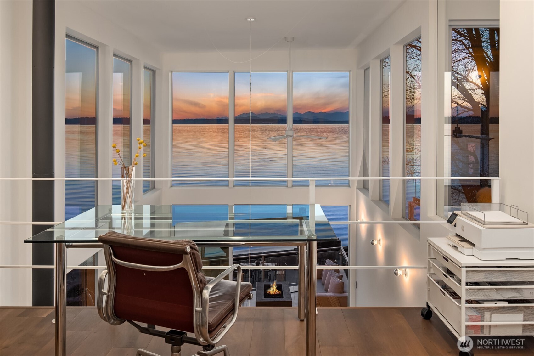 4717 Beach Drive SW, Seattle, WA 98116