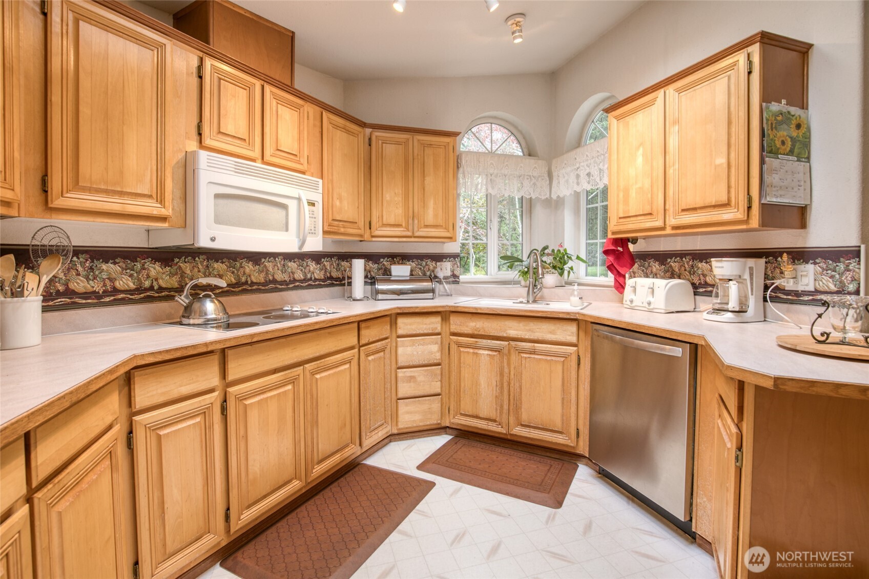 4214 Wishkah Road , Aberdeen, WA 98520