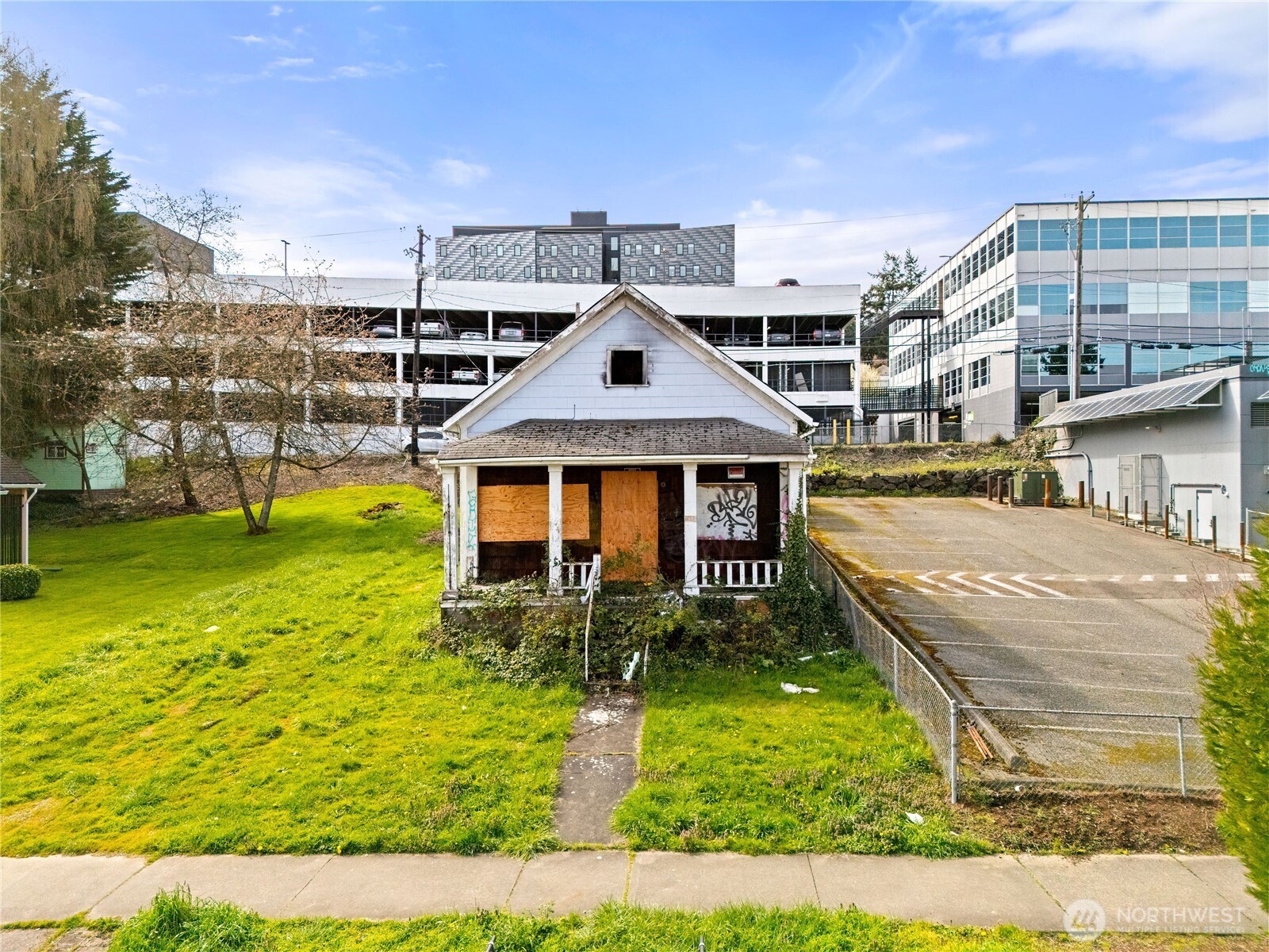 1334 Fawcett Avenue , Tacoma, WA 98402-1905