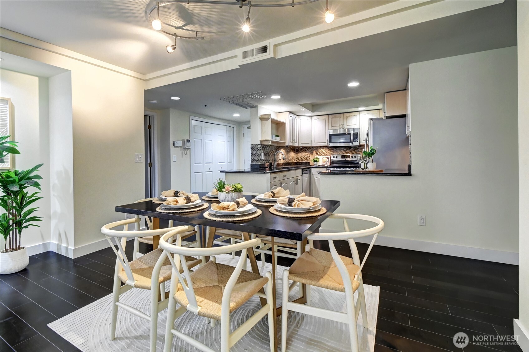 11011 NE 12th Street #202, Bellevue, WA 98004
