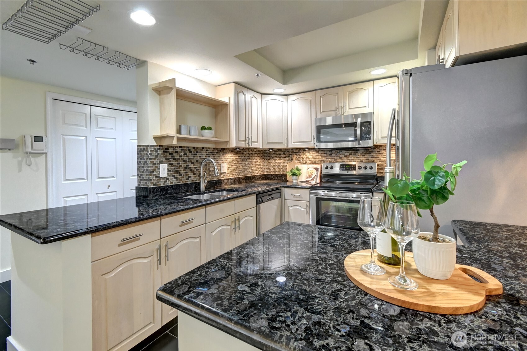 11011 NE 12th Street #202, Bellevue, WA 98004