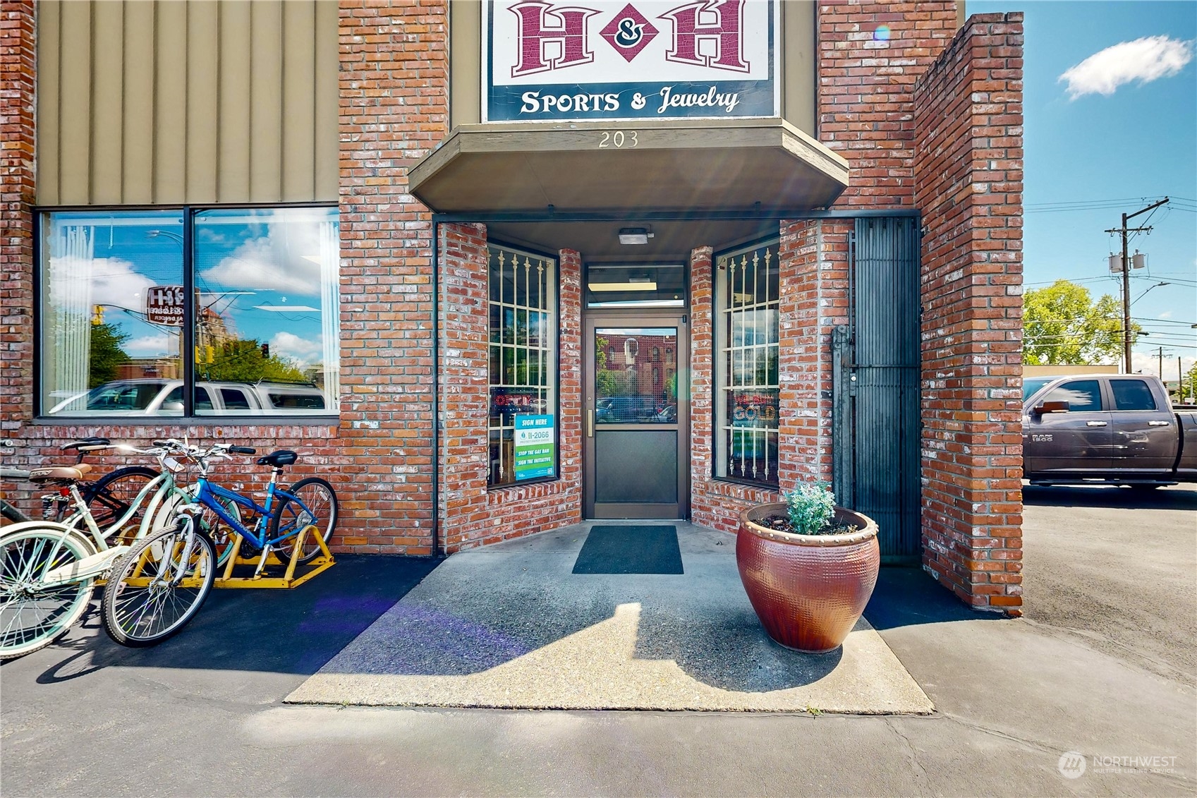 203 Alder , Walla Walla, WA 99362