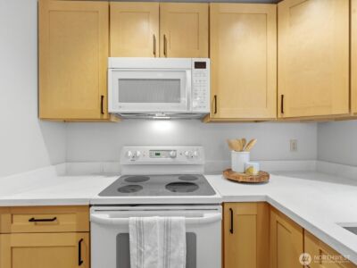 1400 Taylor Avenue N #201, Seattle, WA 98109 - Photo 5