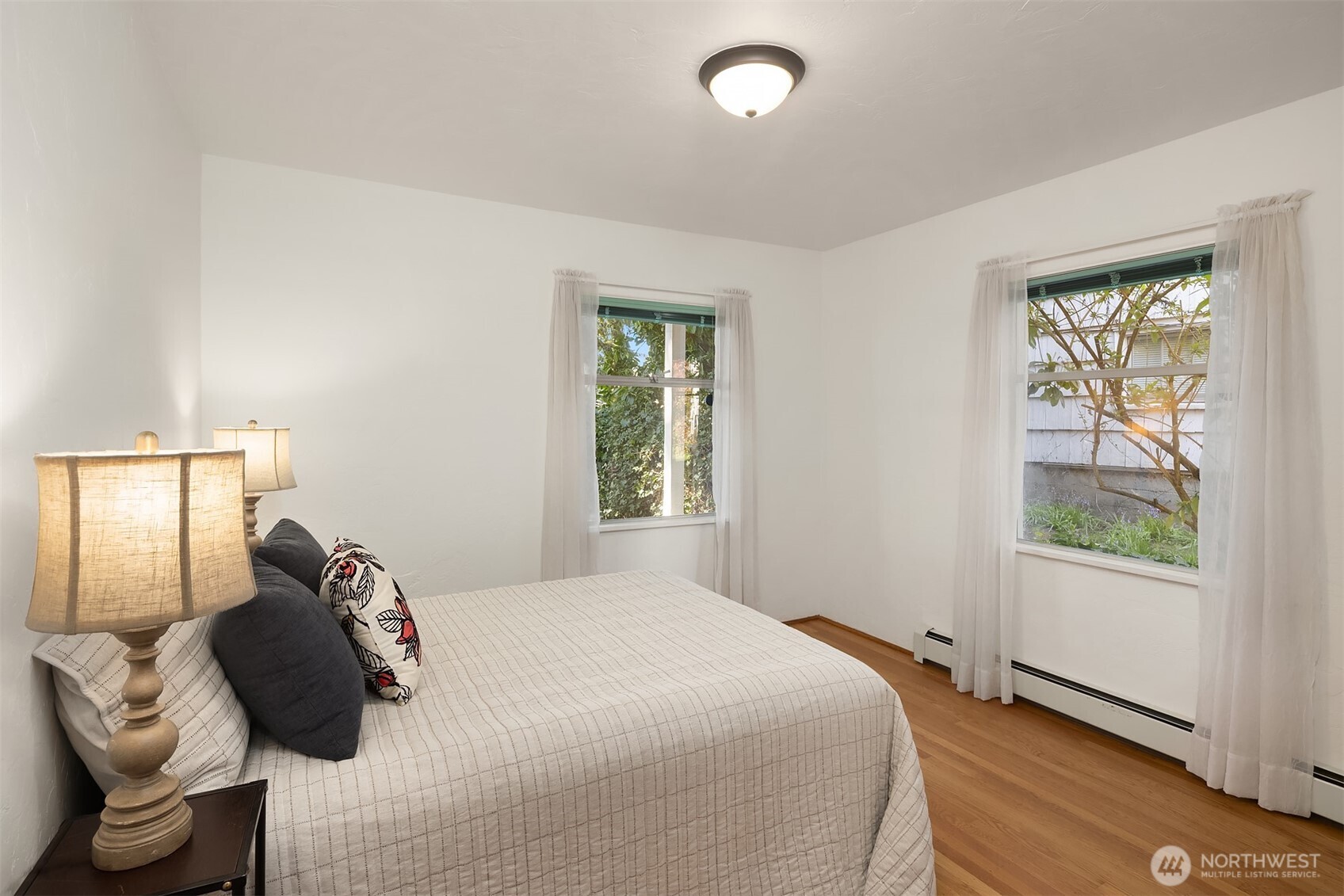 3955 Phinney Avenue N, Seattle, WA 98103