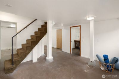 3955 Phinney Avenue N, Seattle, WA 98103 - Photo 30