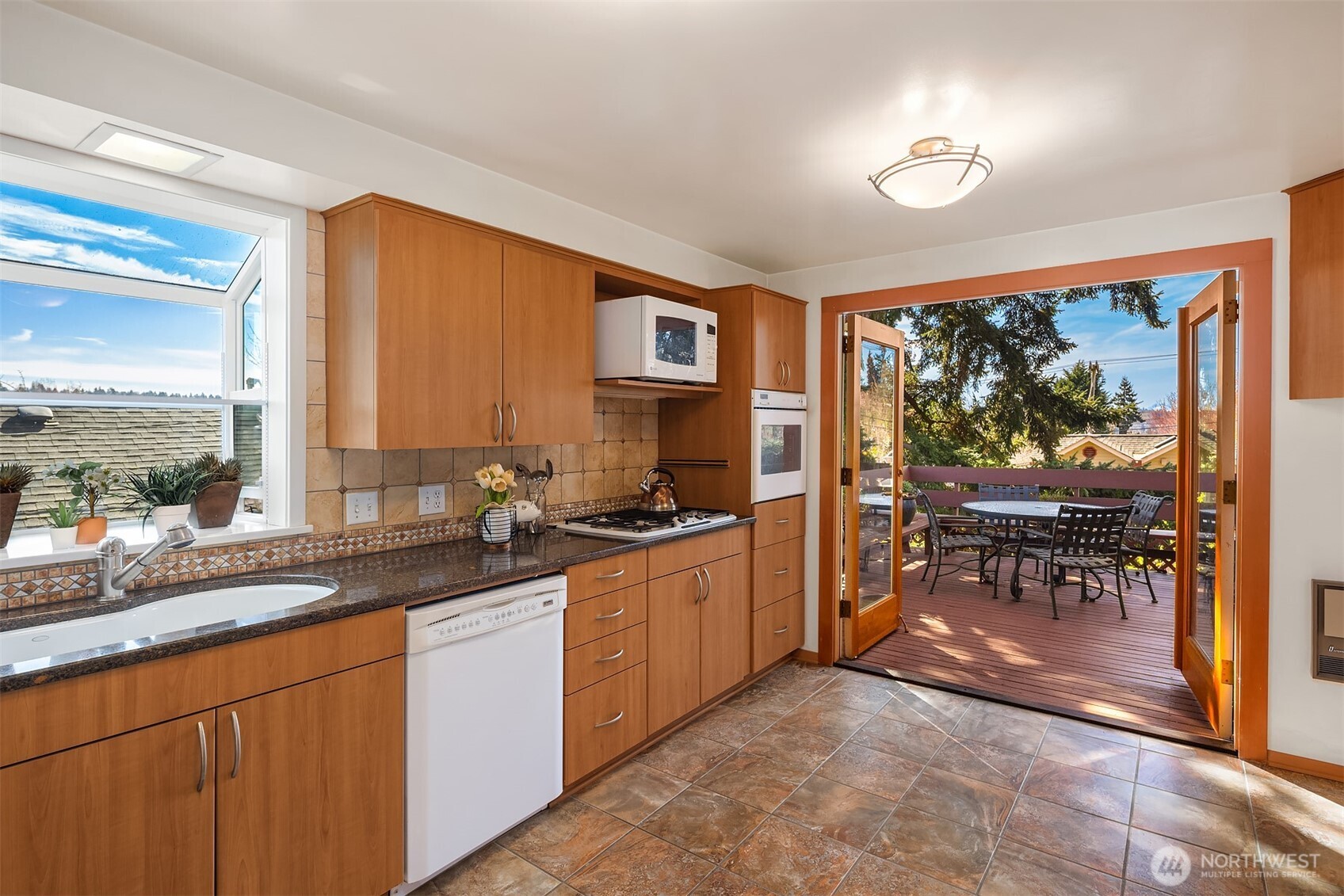 3955 Phinney Avenue N, Seattle, WA 98103