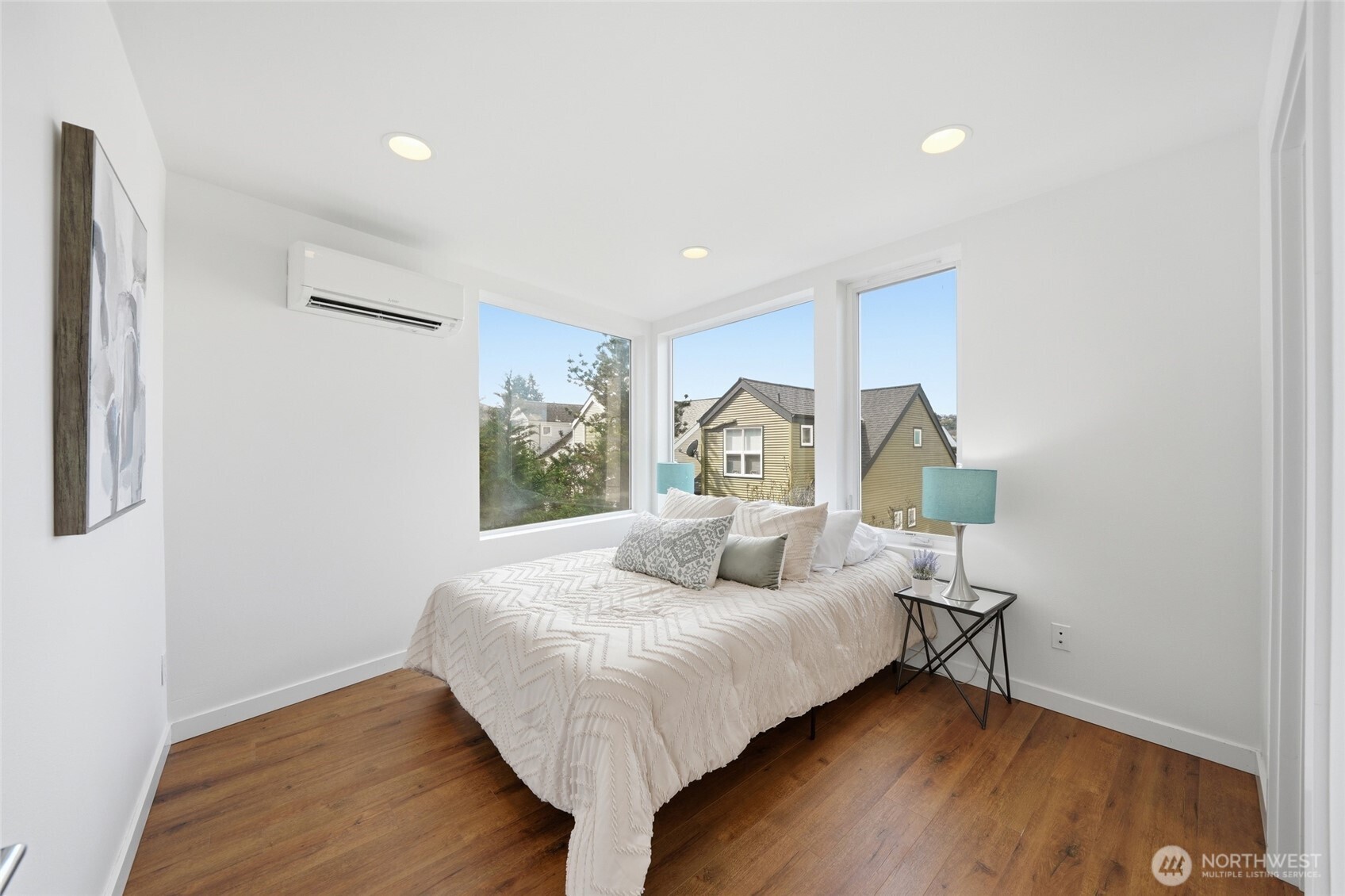 2512 Yale Avenue E #B, Seattle, WA 98102