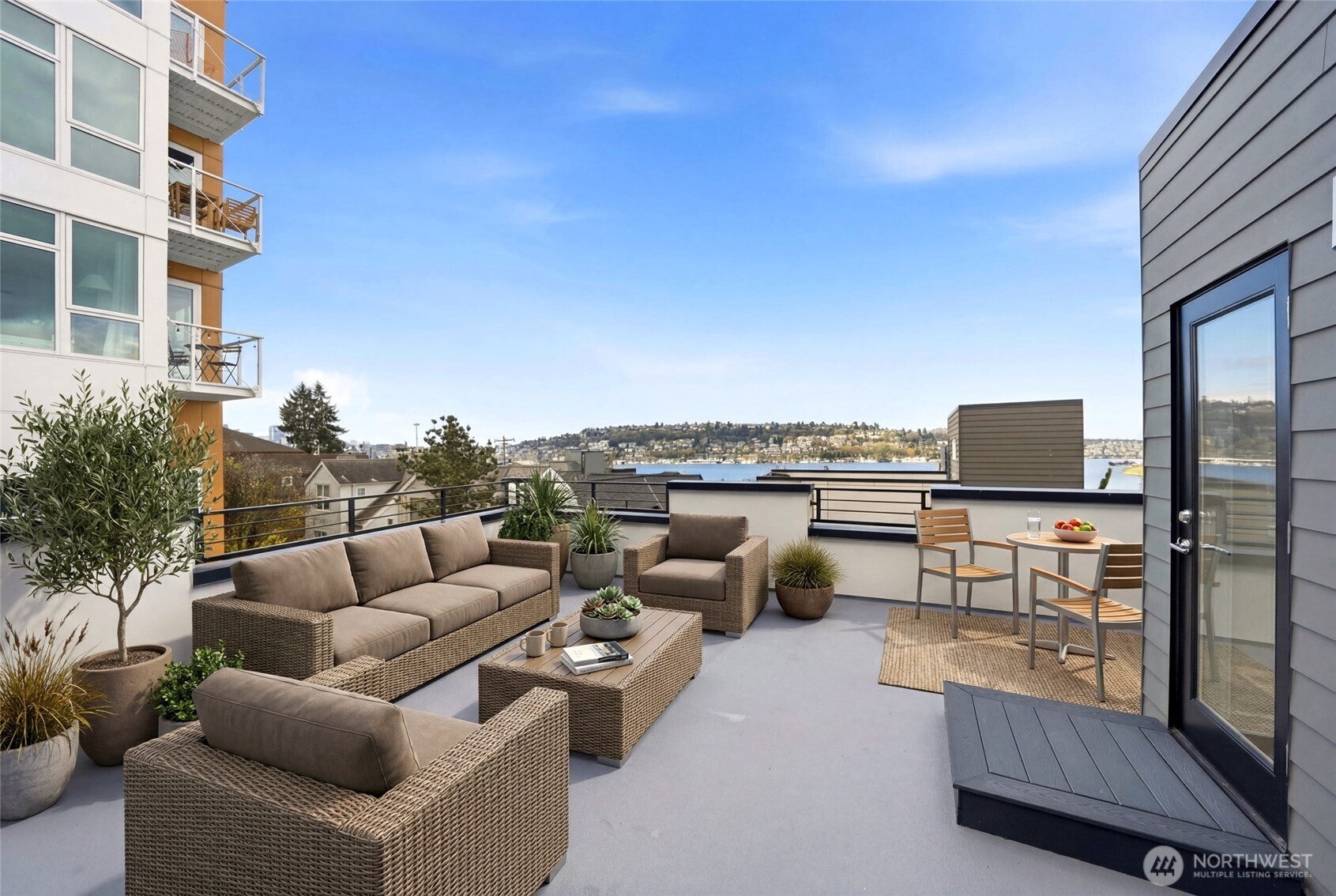 2512 Yale Avenue E #B, Seattle, WA 98102