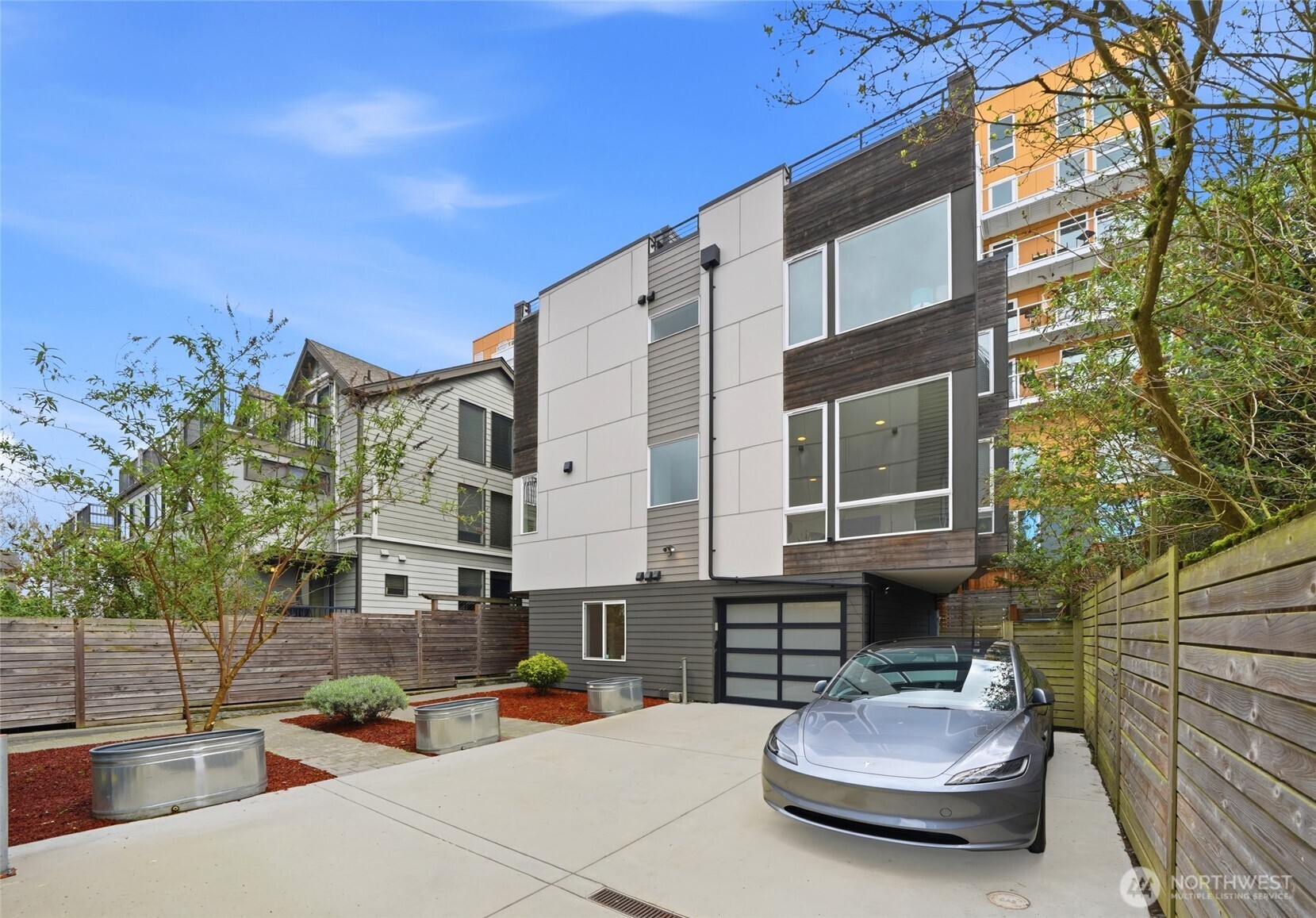 2512 Yale Avenue E #B, Seattle, WA 98102