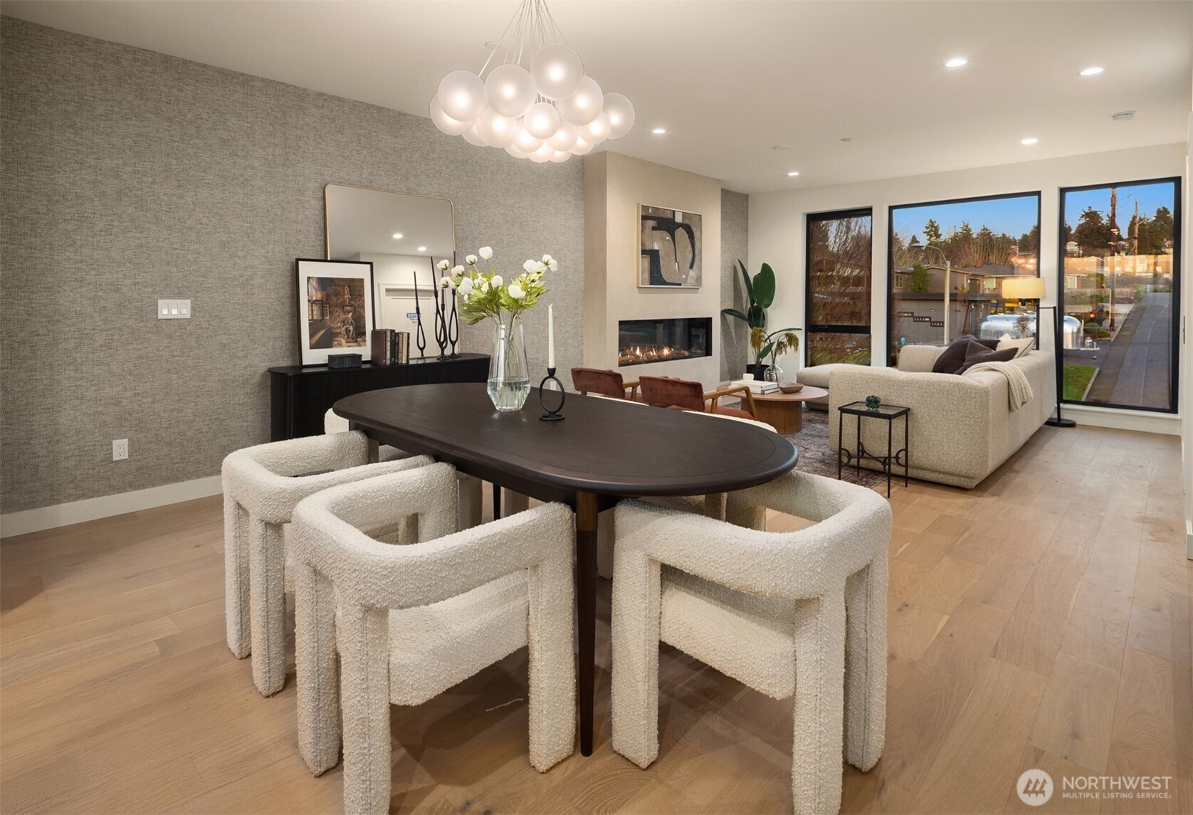 614 5th Avenue S #A103, Edmonds, WA 98020