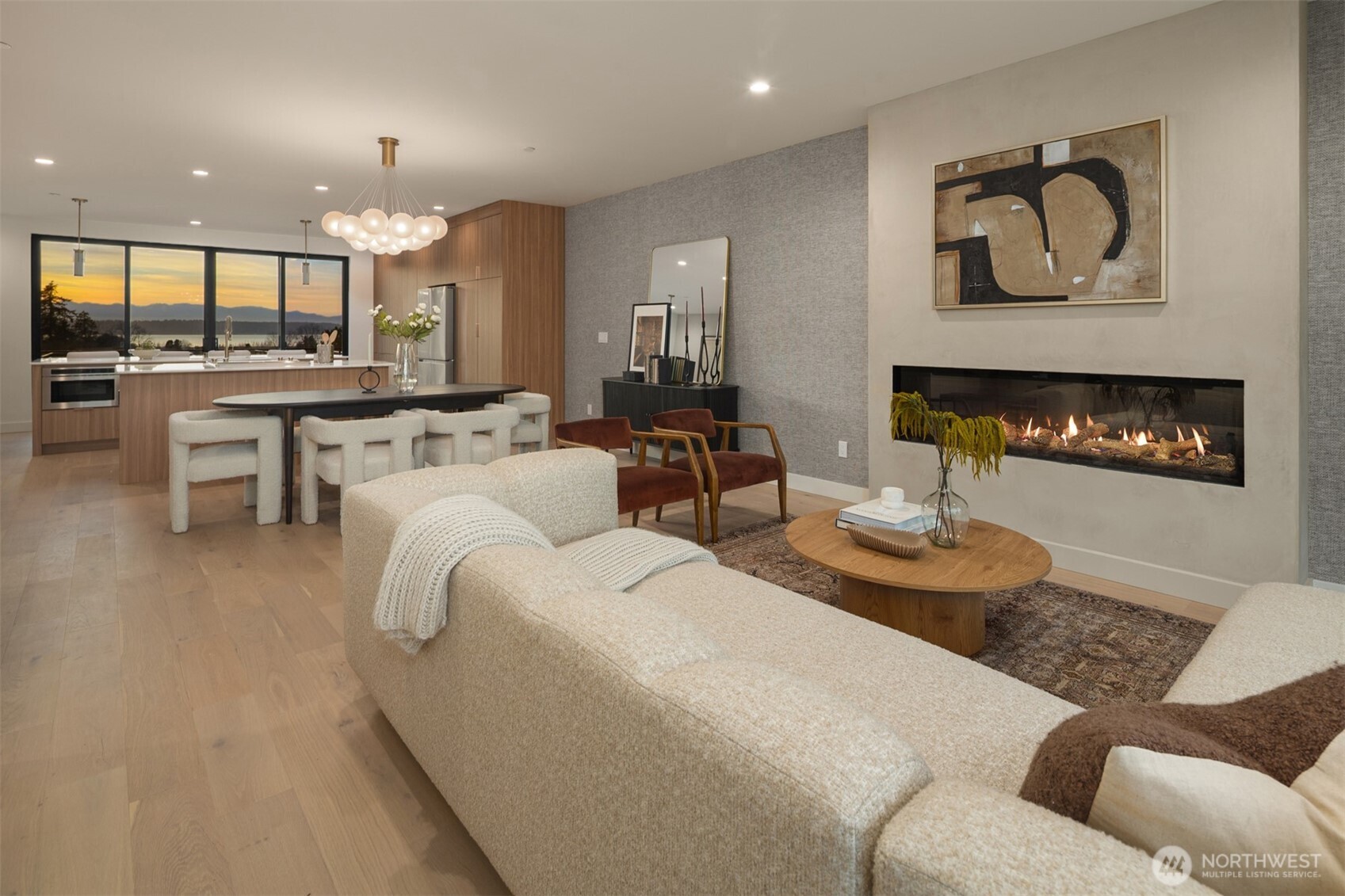 614 5th Avenue S #A103, Edmonds, WA 98020