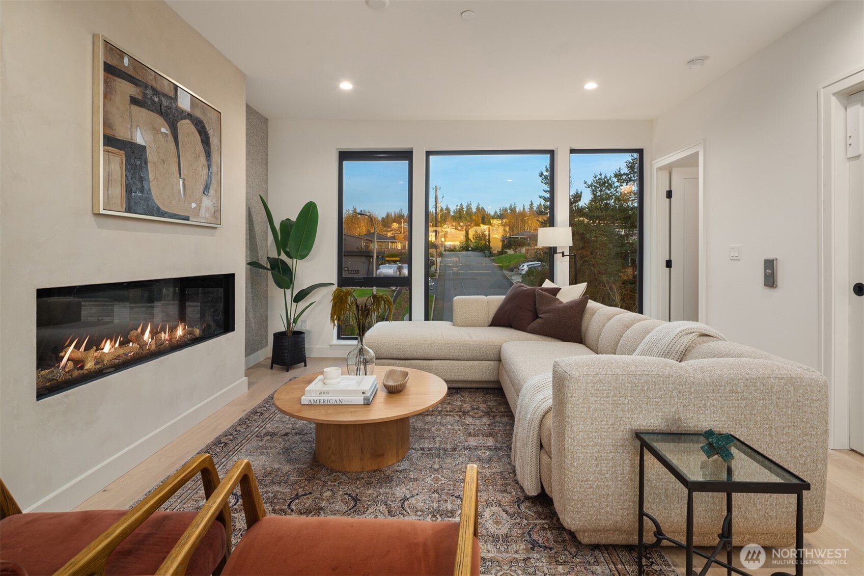 614 5th Avenue S #A103, Edmonds, WA 98020