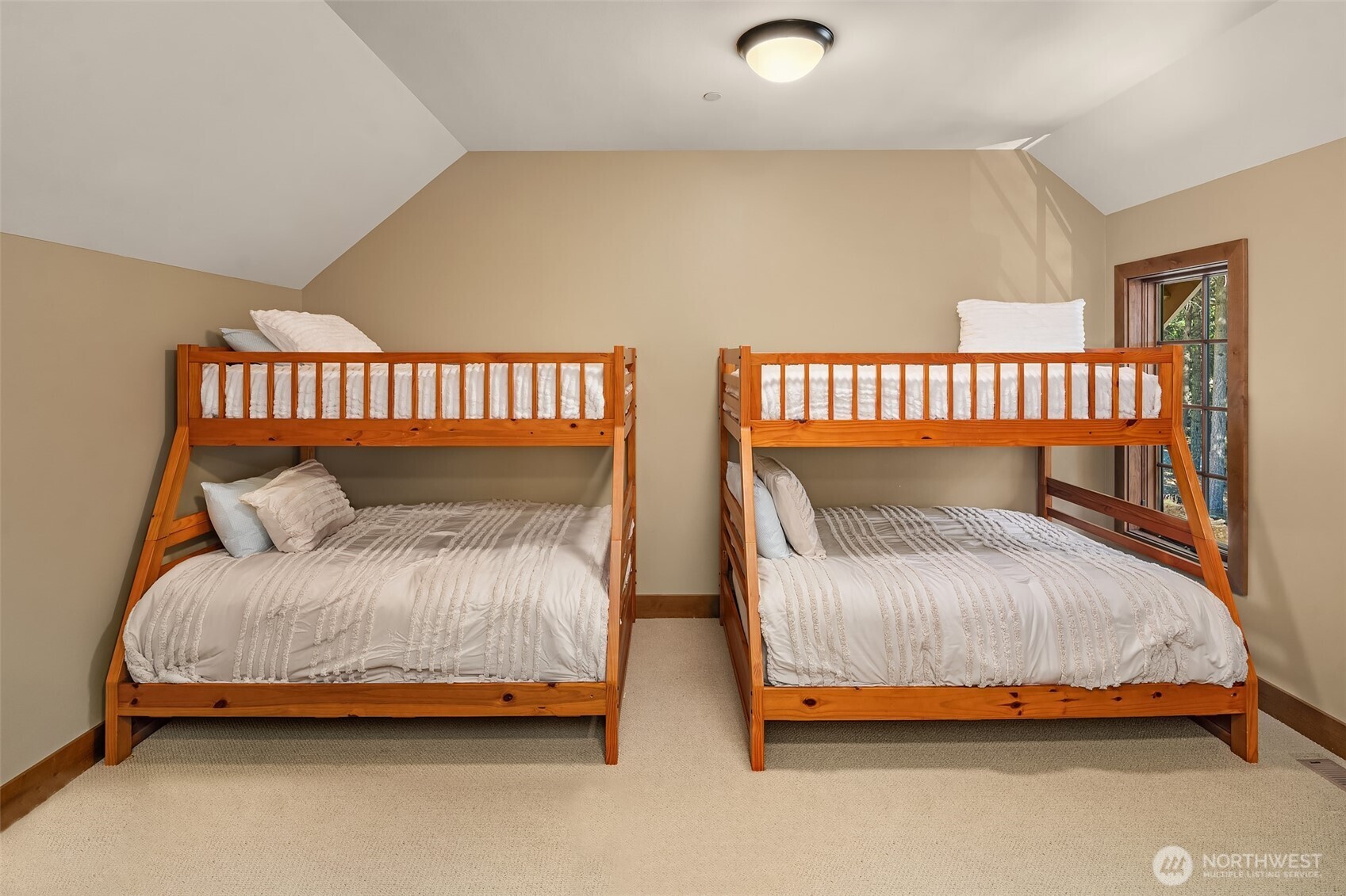 91 Rushing Water Lane , Cle Elum, WA 98922-3175