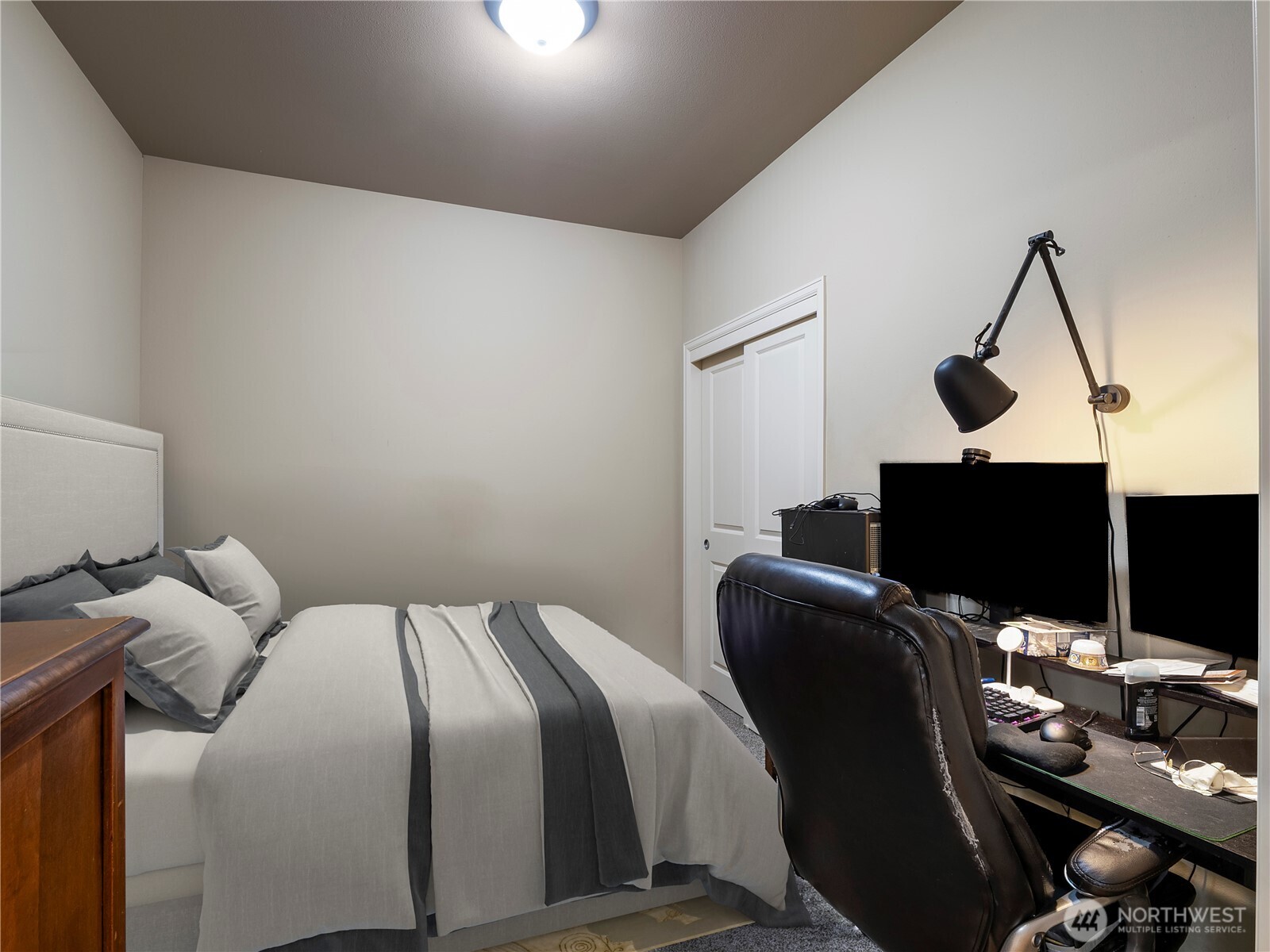 320 E 32nd Street #108, Tacoma, WA 98404