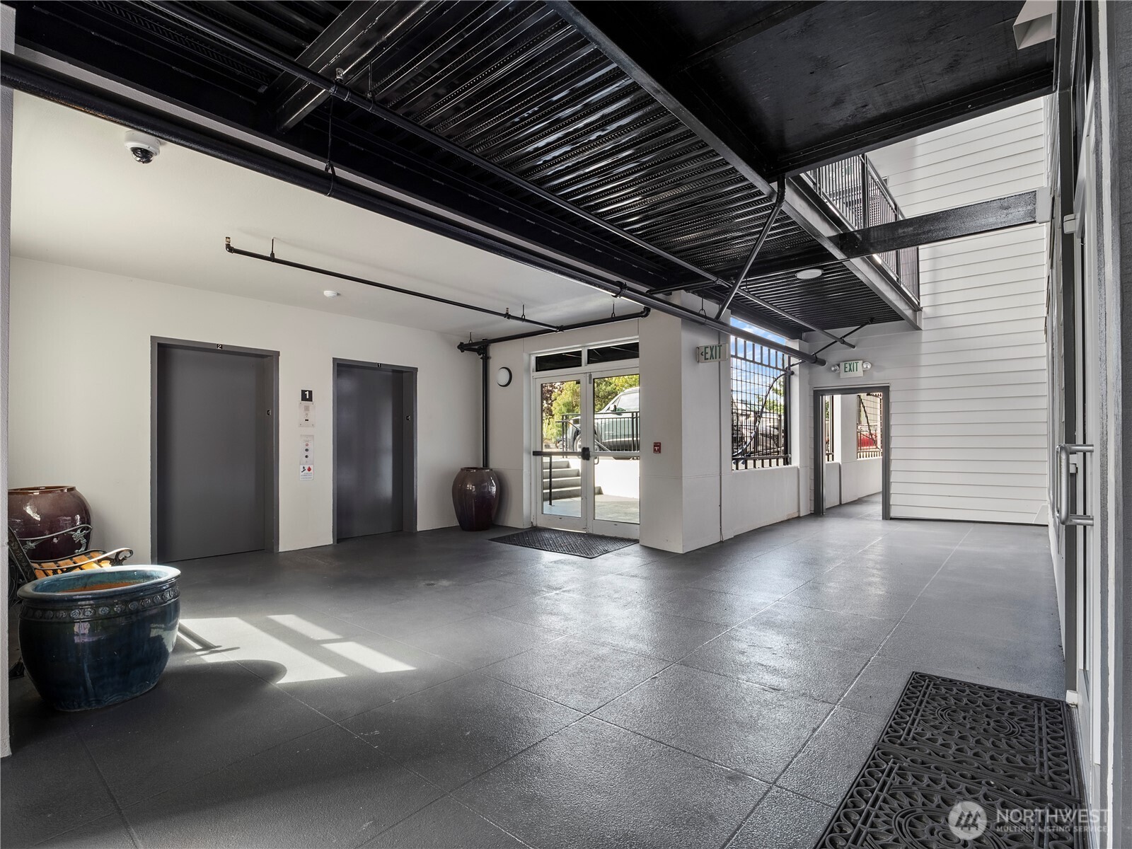 320 E 32nd Street #108, Tacoma, WA 98404