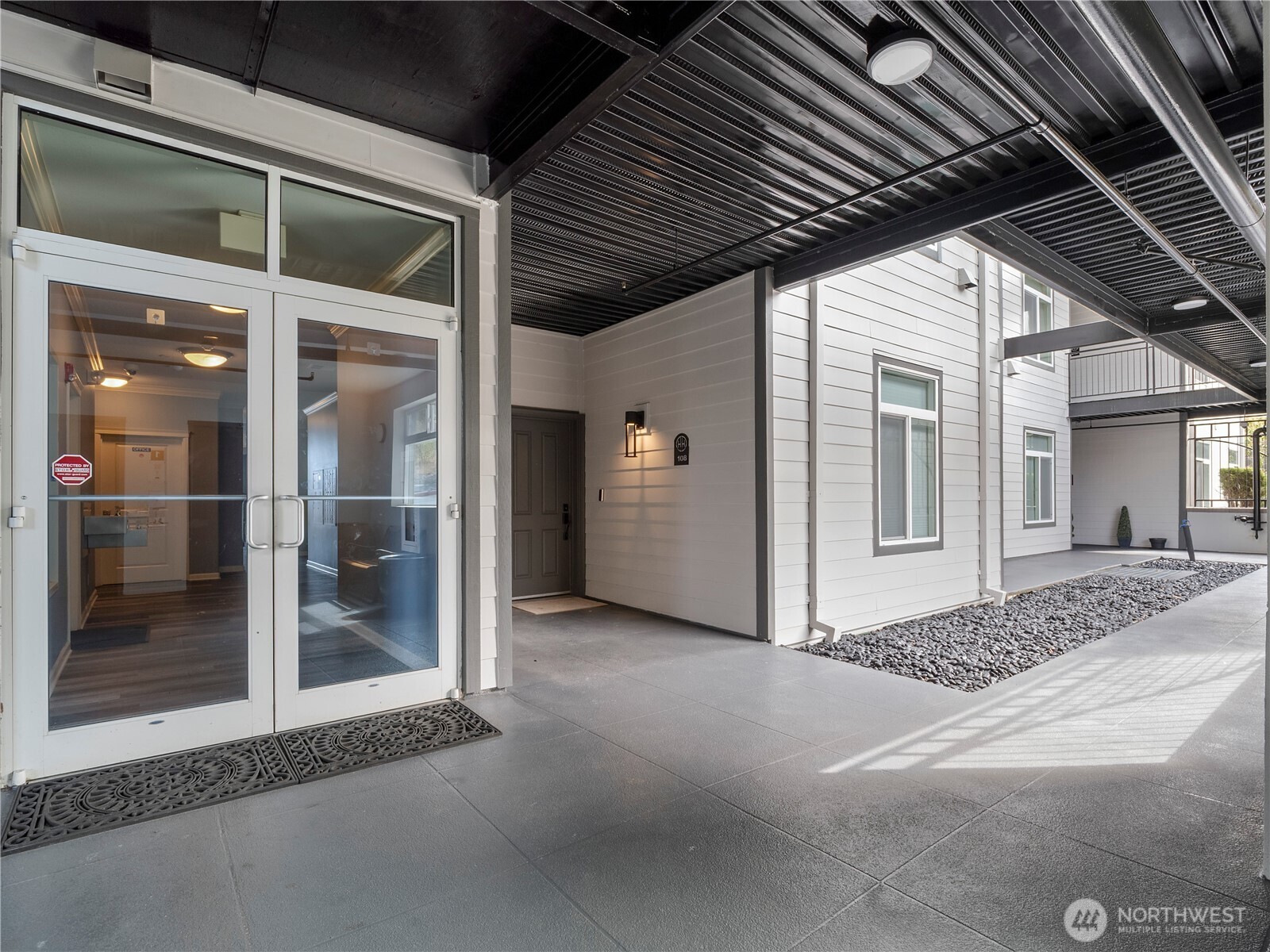 320 E 32nd Street #108, Tacoma, WA 98404