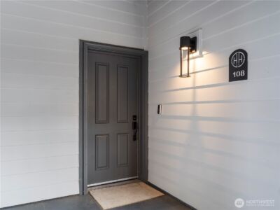 320 E 32nd Street #108, Tacoma, WA 98404 - Photo 2