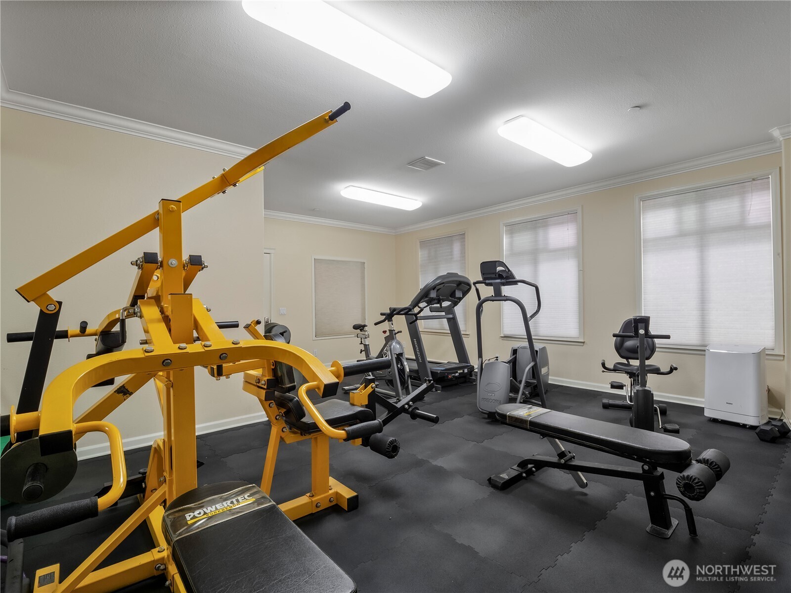 320 E 32nd Street #108, Tacoma, WA 98404