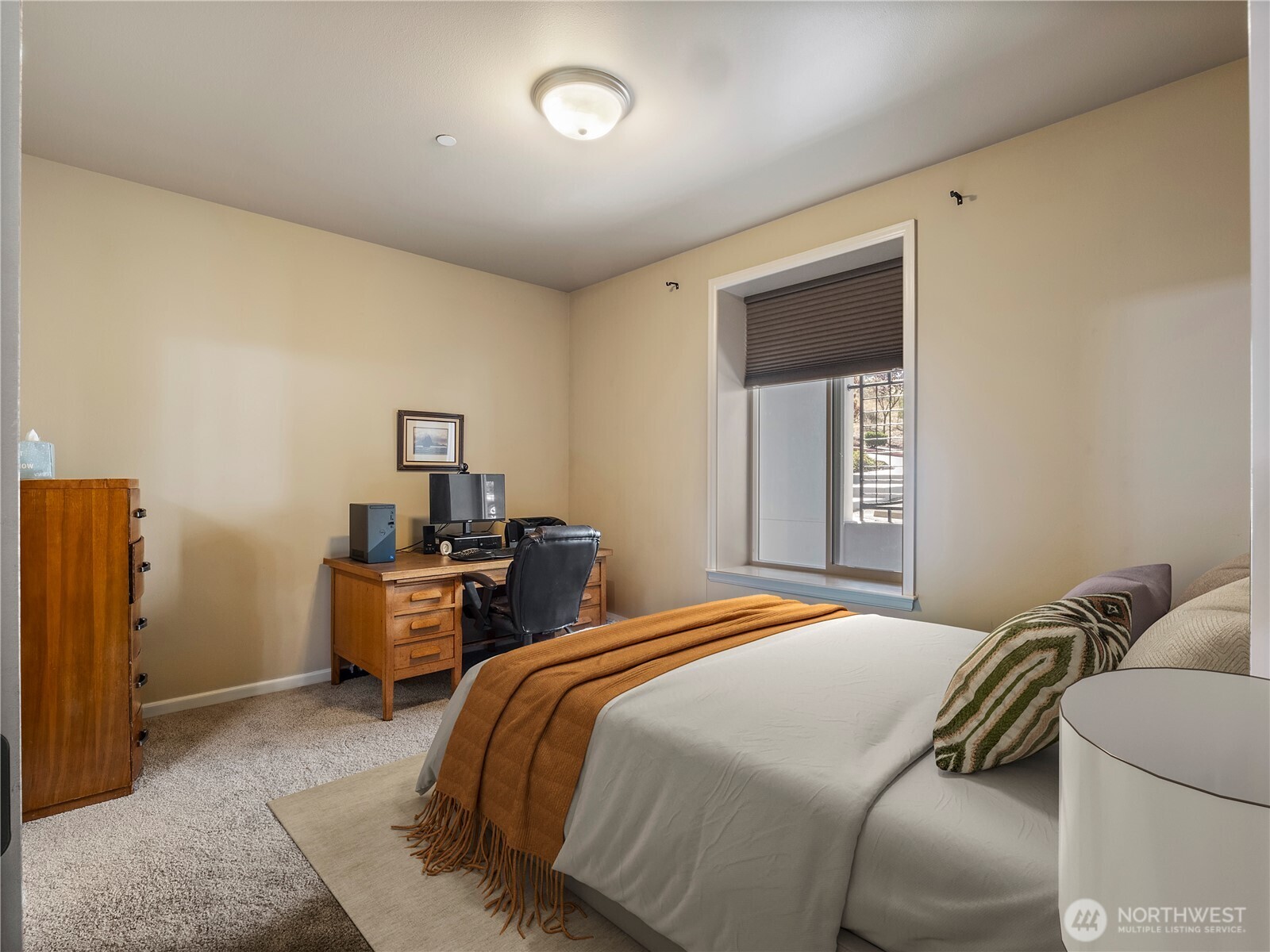 320 E 32nd Street #108, Tacoma, WA 98404