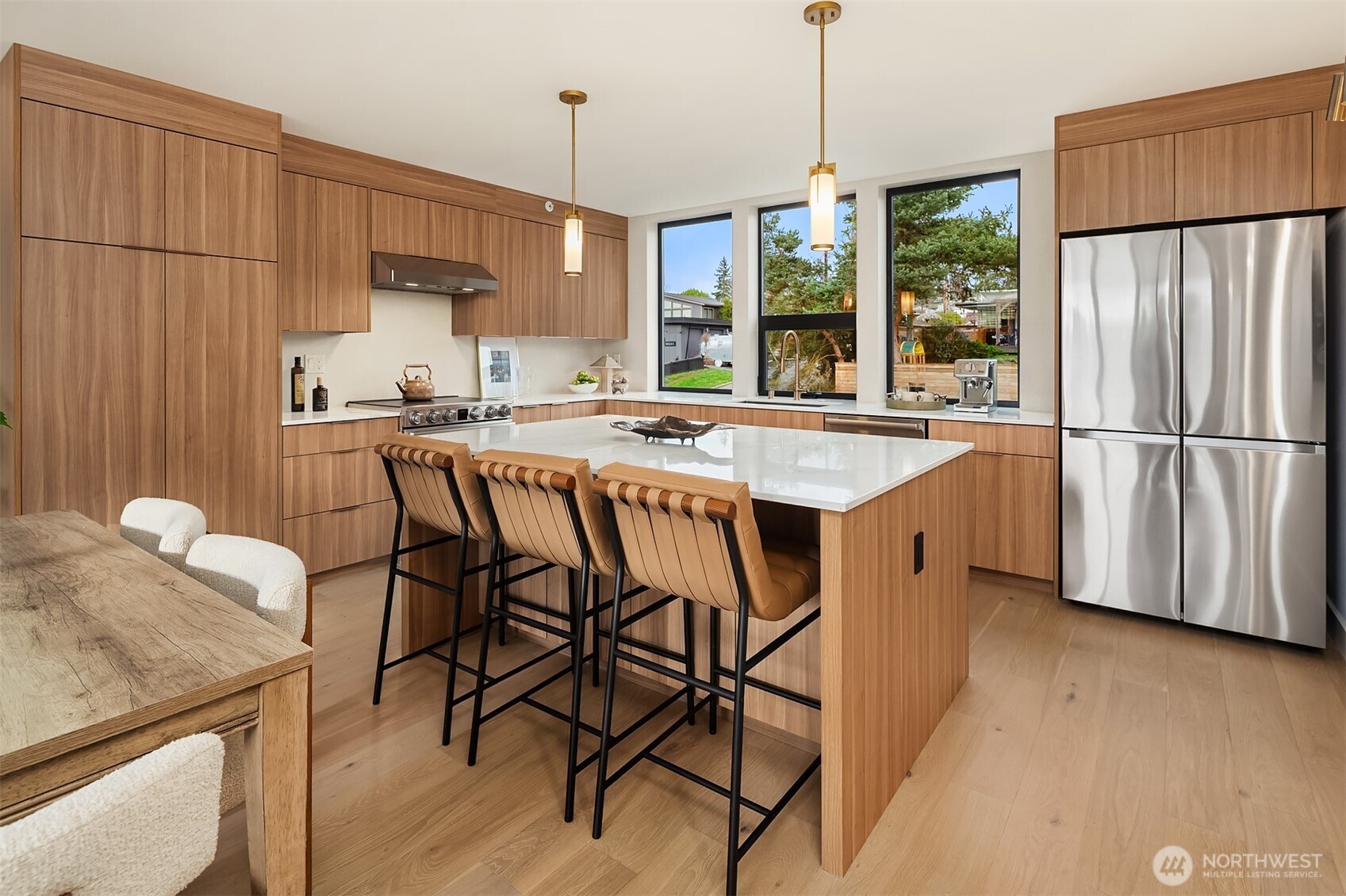 614 5th Avenue S #B103, Edmonds, WA 98020